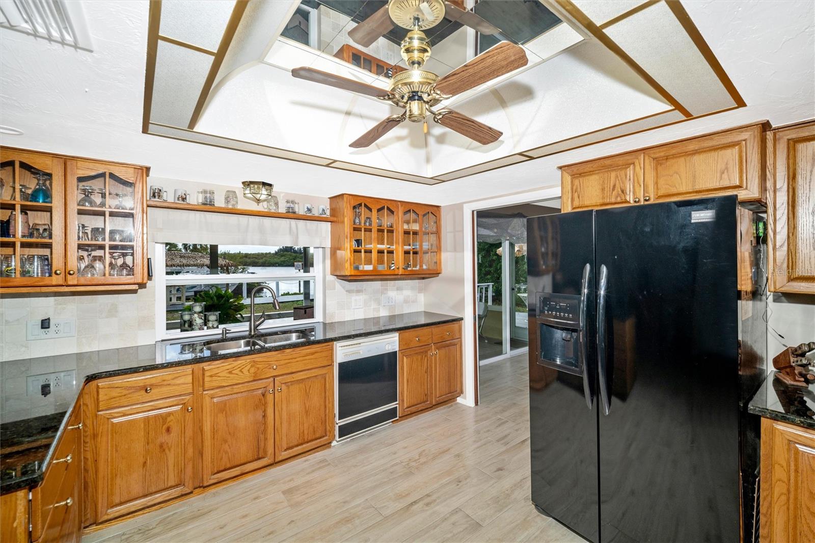 Image 25 of 62 For 5206 18th Avenue E