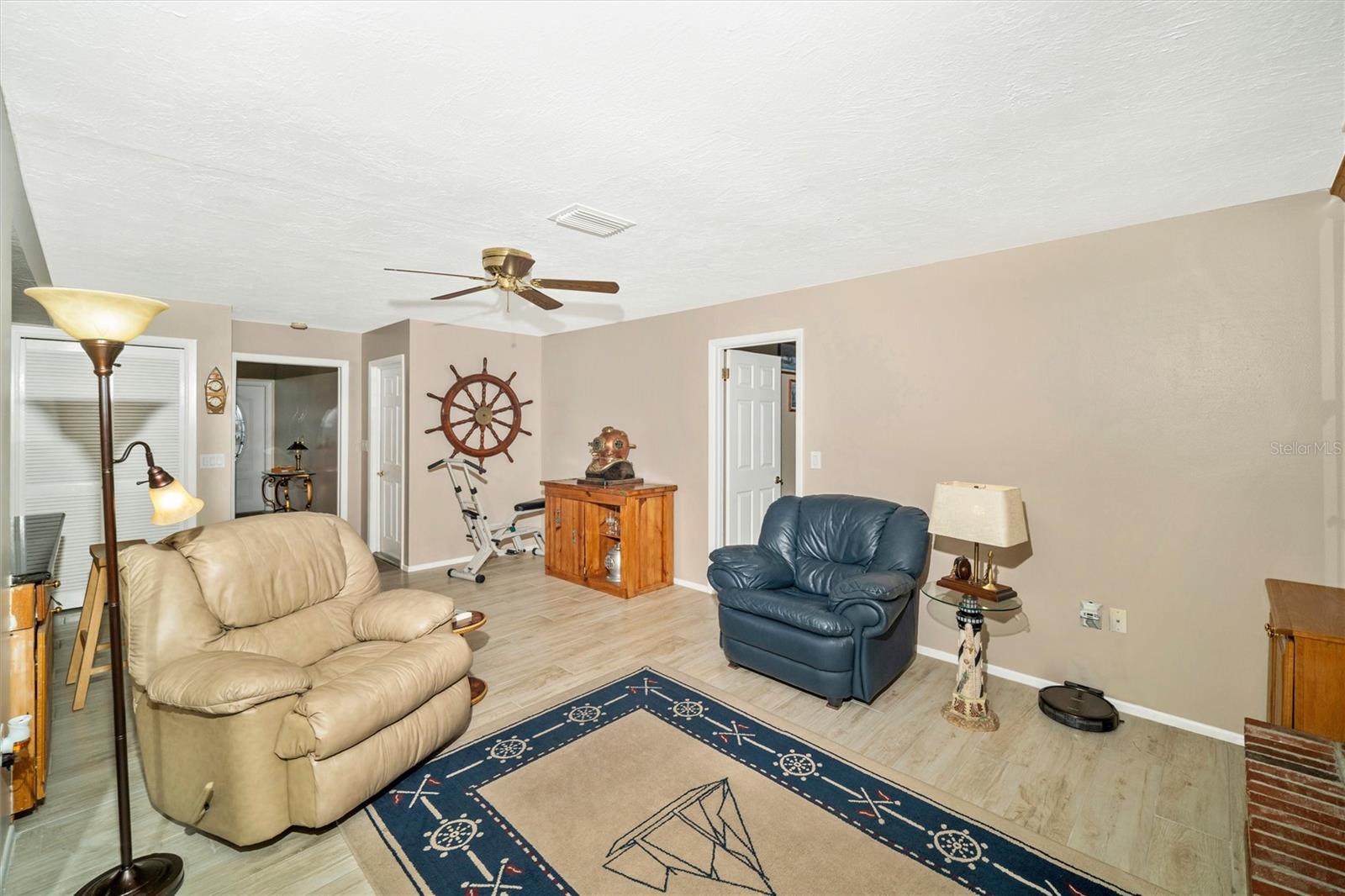 Image 34 of 62 For 5206 18th Avenue E