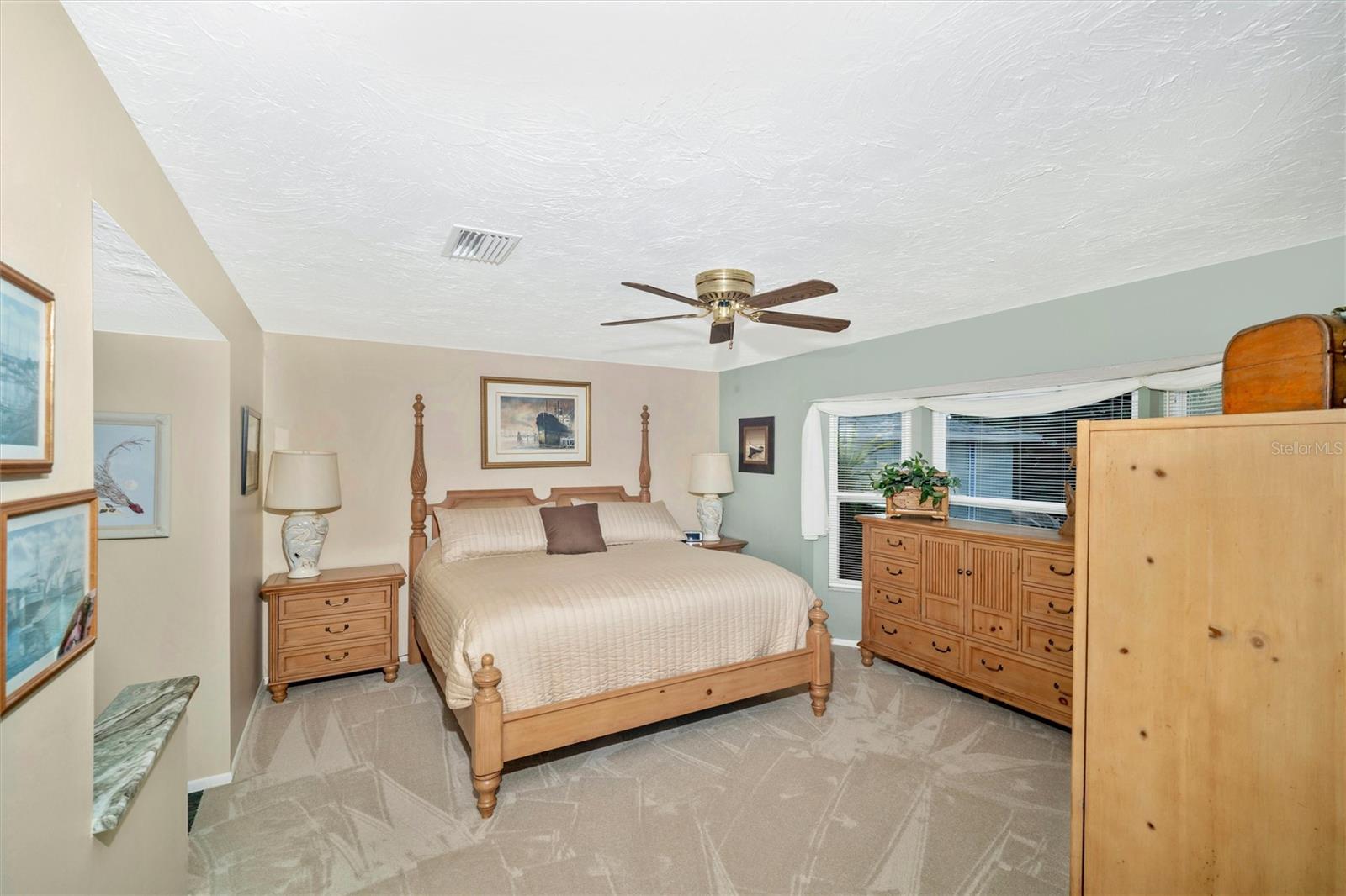 Image 35 of 62 For 5206 18th Avenue E