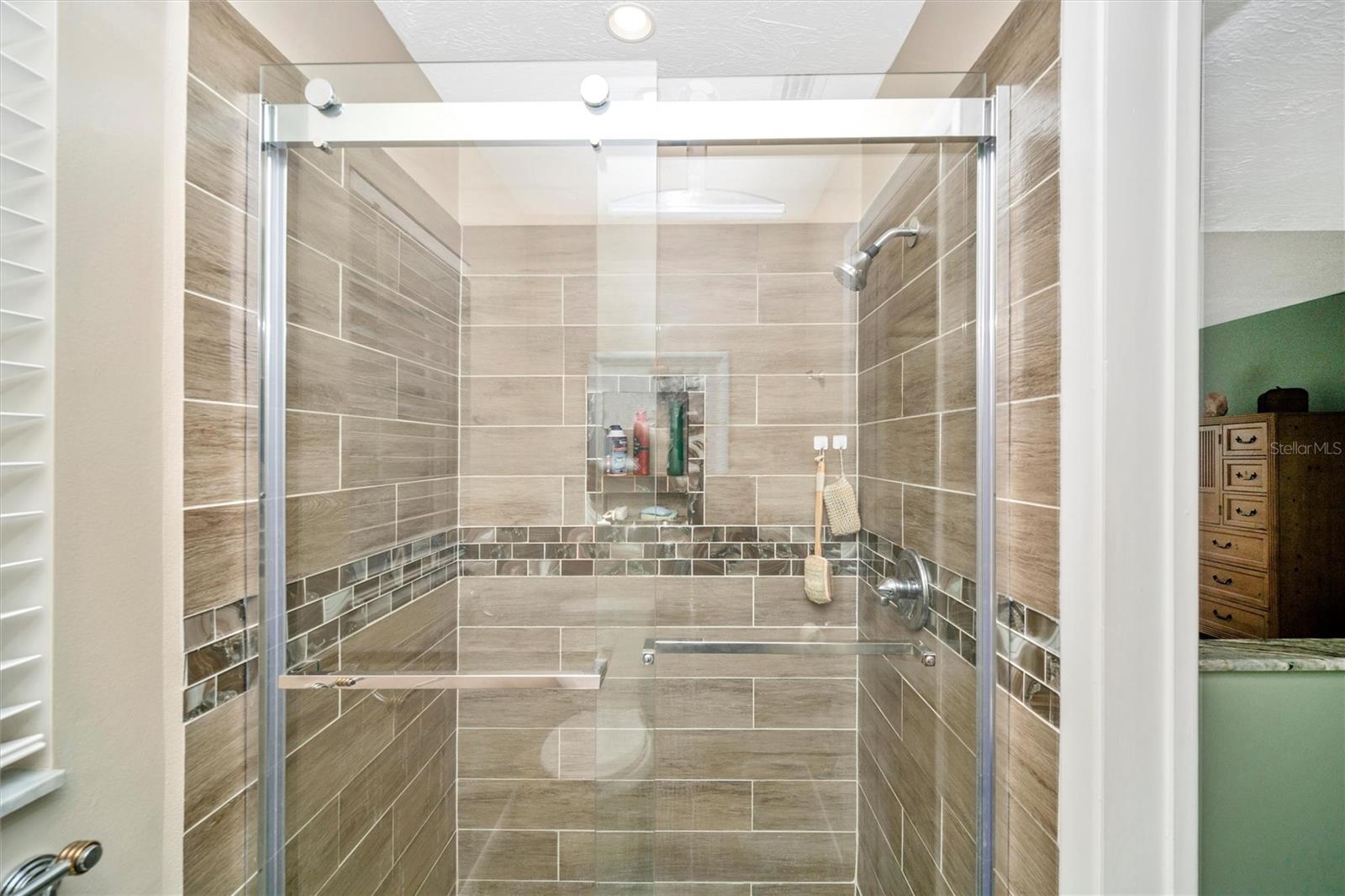 Image 41 of 62 For 5206 18th Avenue E