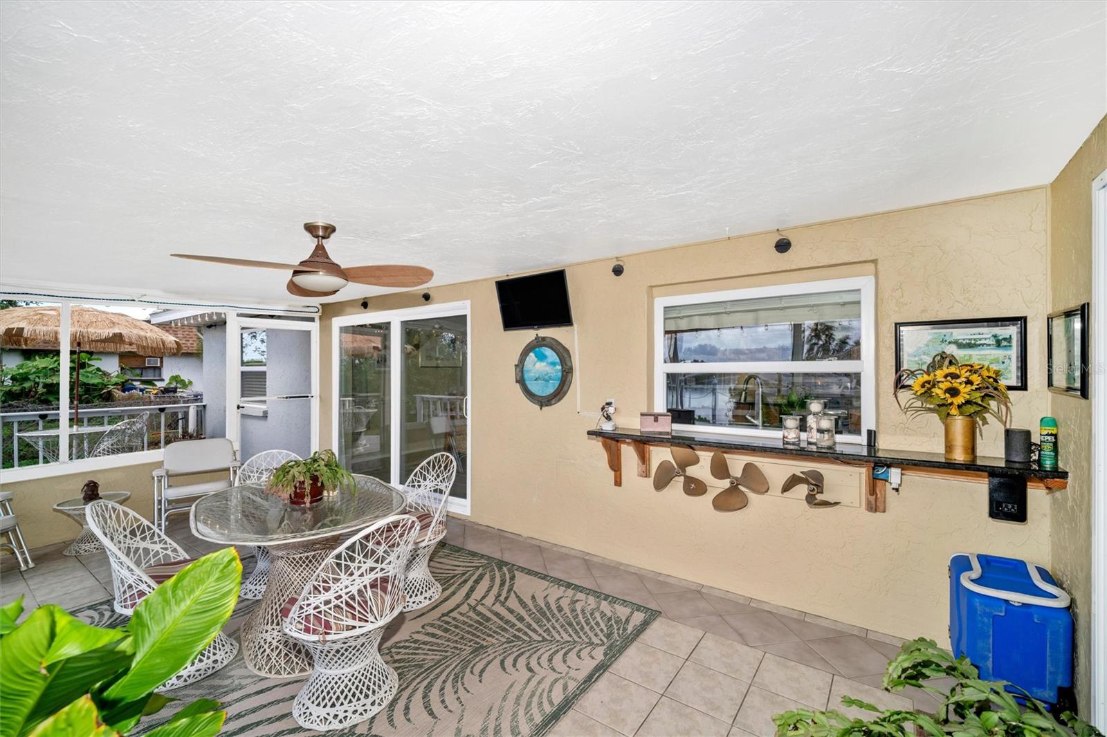 Image 43 of 62 For 5206 18th Avenue E