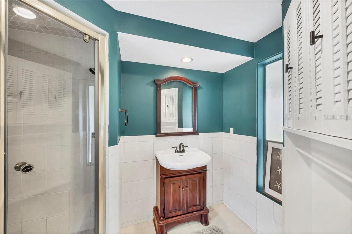 Image 21 of 40 For 4696 Pompano Street