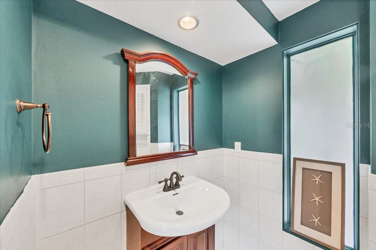 Image 22 of 40 For 4696 Pompano Street