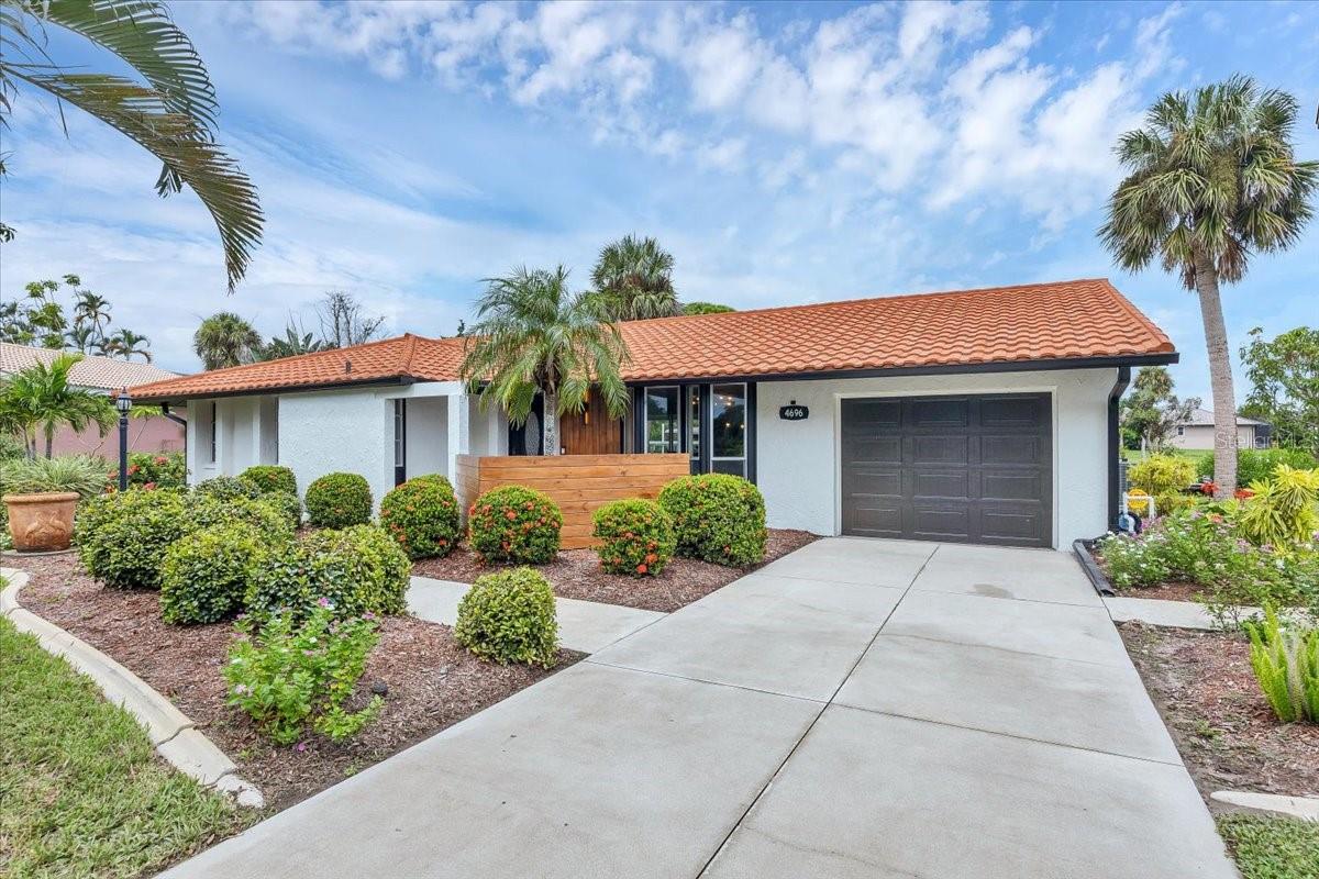 Image 5 of 40 For 4696 Pompano Street