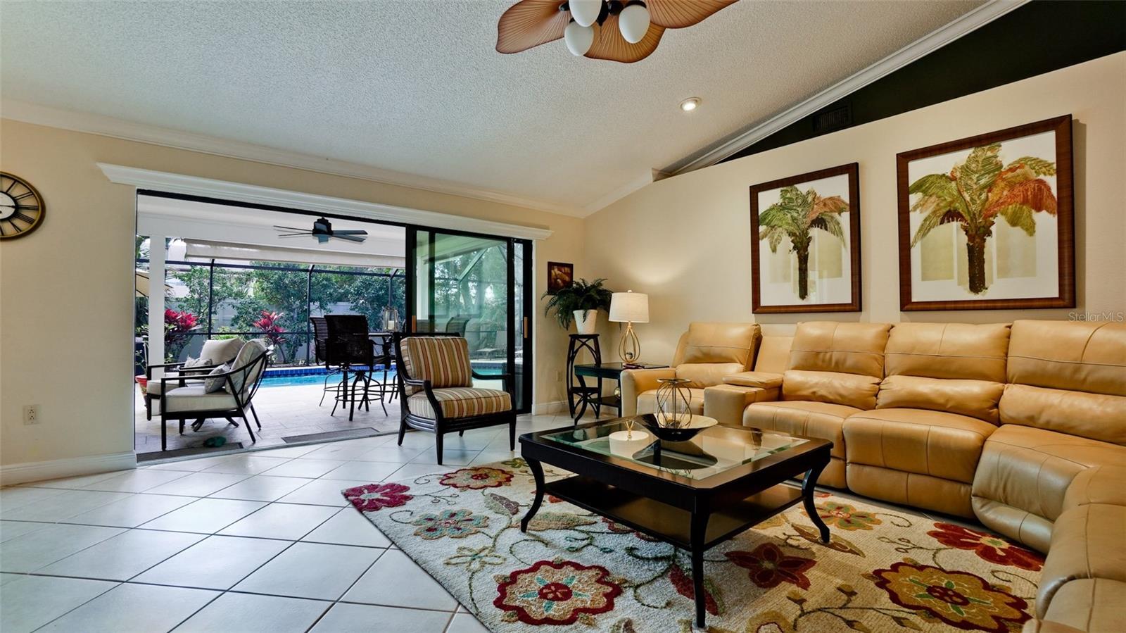 Image 10 of 40 For 7211 25th Drive W