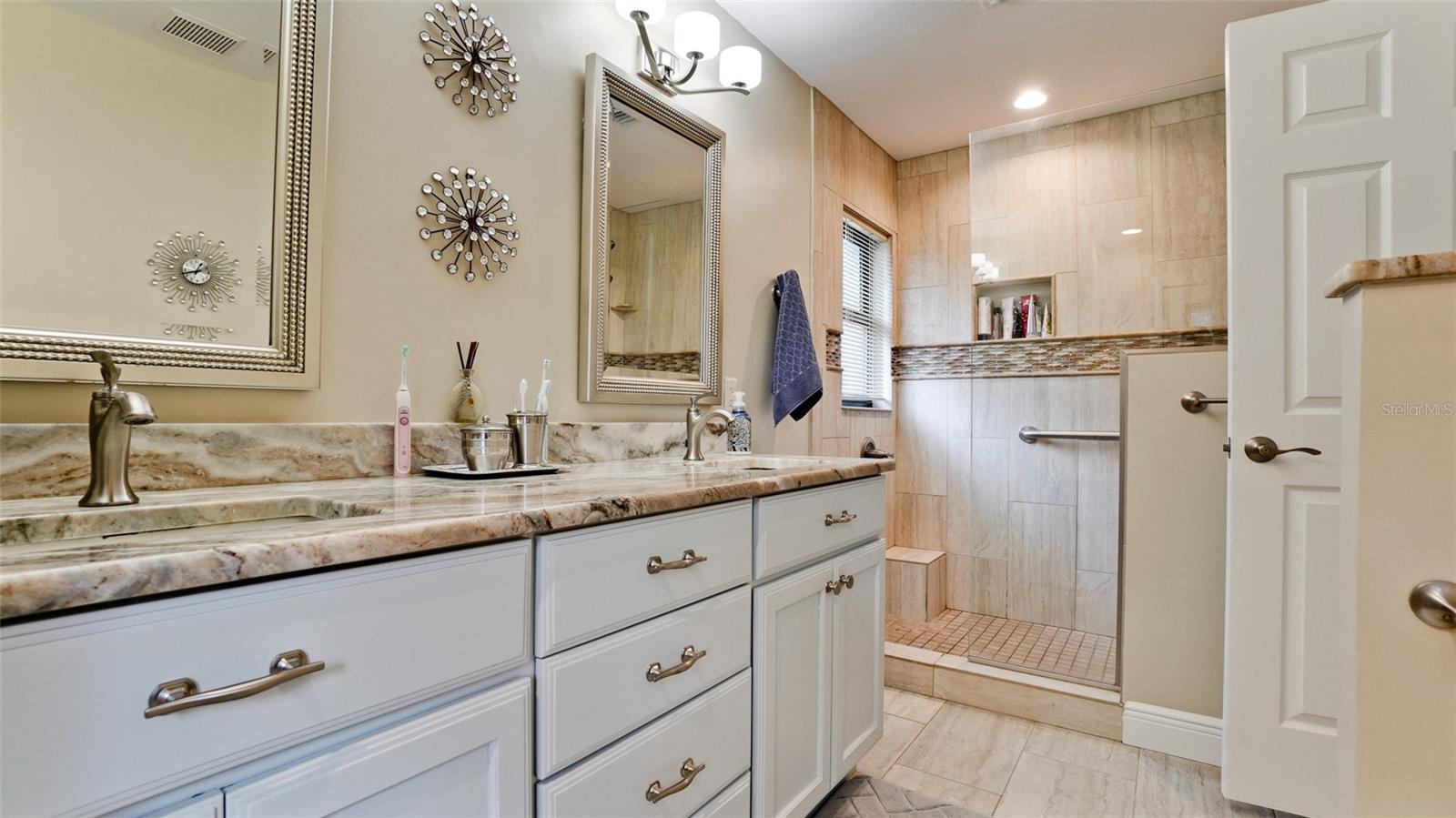 Image 22 of 40 For 7211 25th Drive W