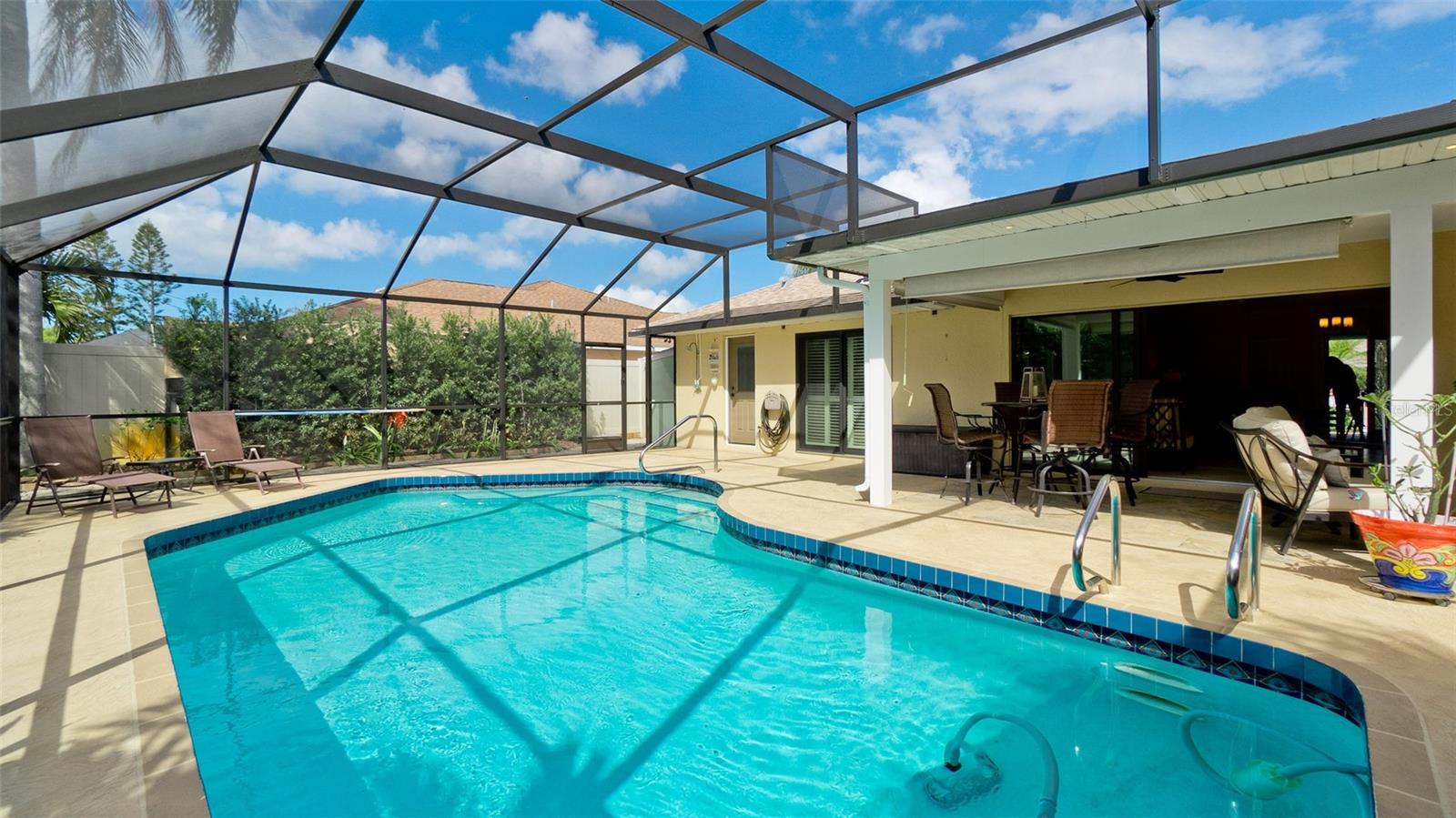 Image 3 of 40 For 7211 25th Drive W