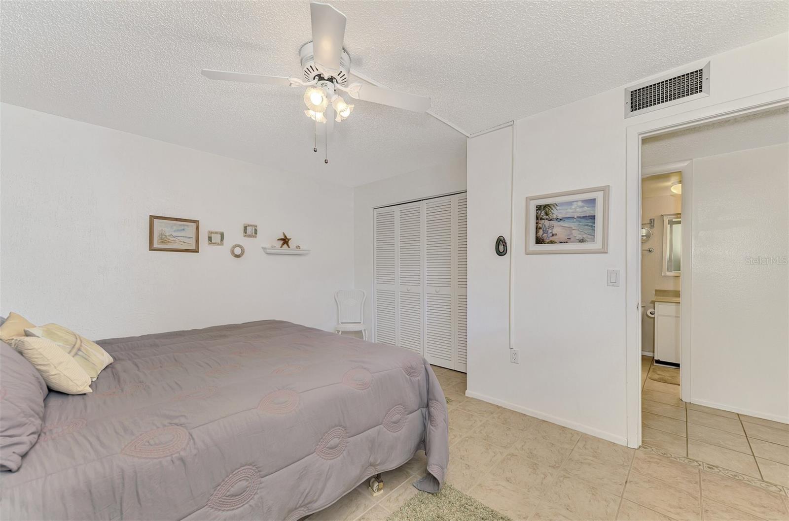 Image 23 of 34 For 129 Wild Palm Drive D