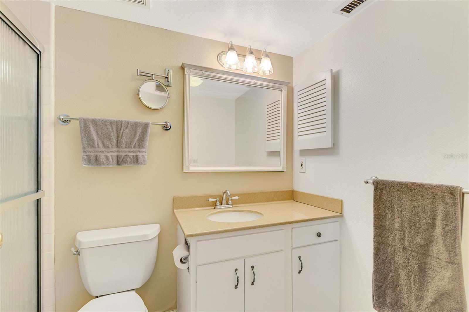 Image 27 of 34 For 129 Wild Palm Drive D