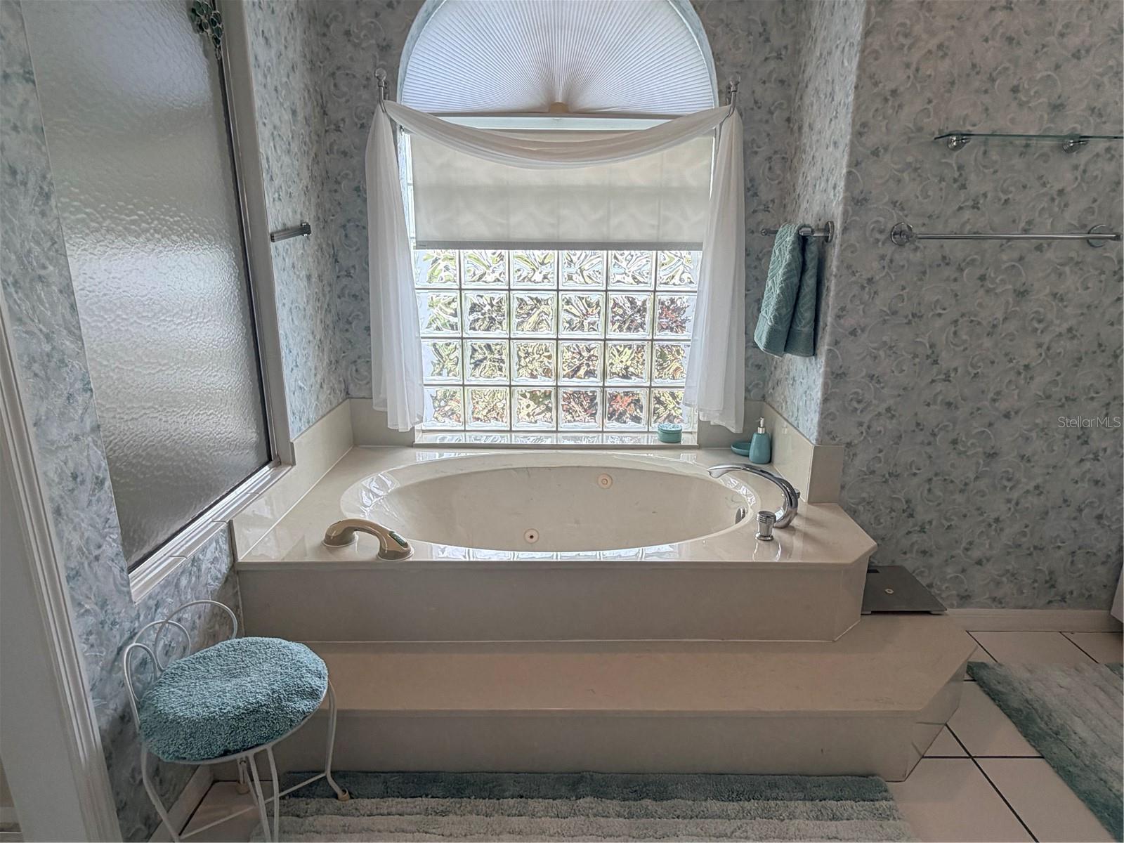 Image 19 of 45 For 6617 Seven Pines Drive