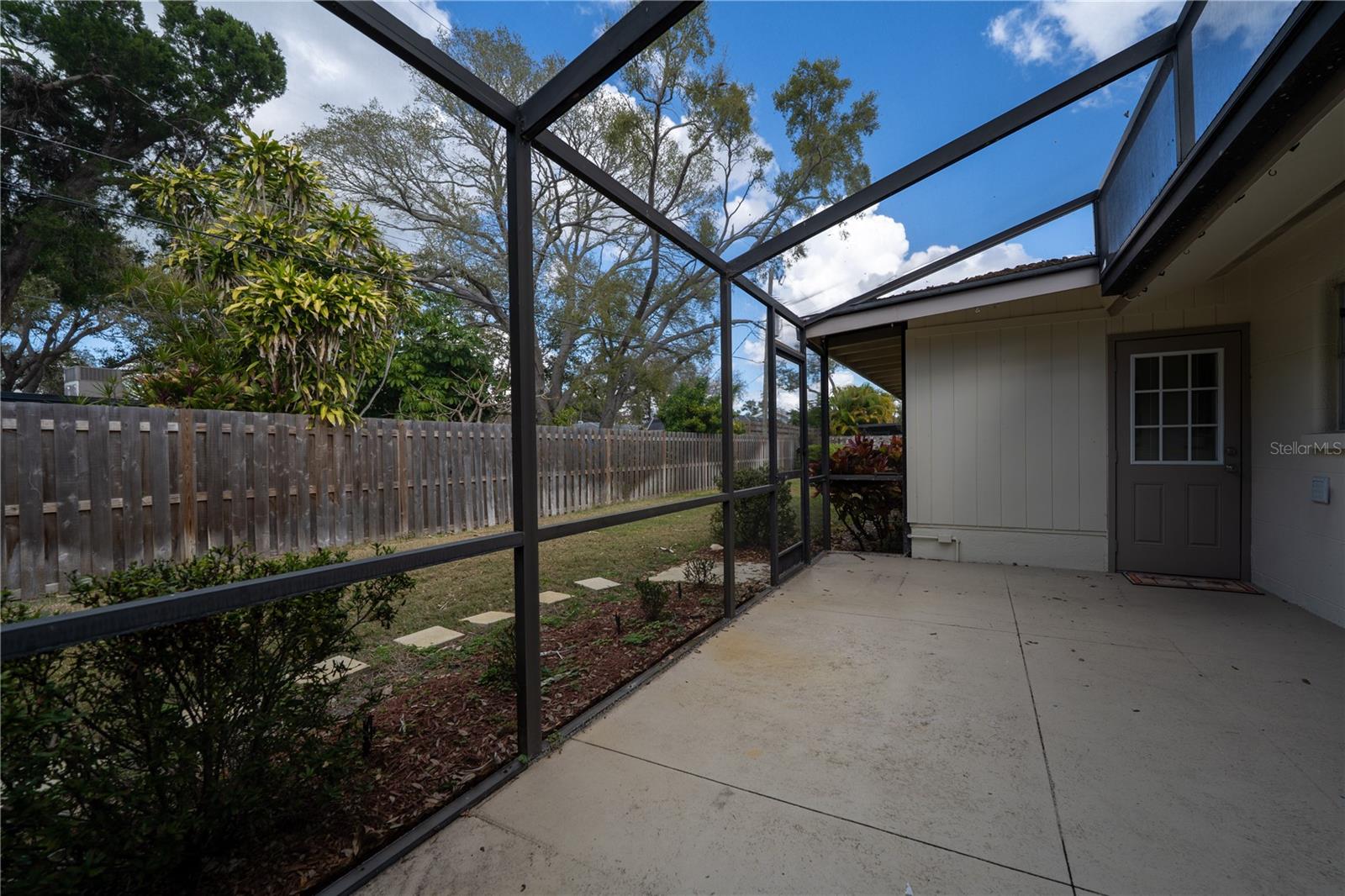 Image 18 of 26 For 1831 Nautilus Drive