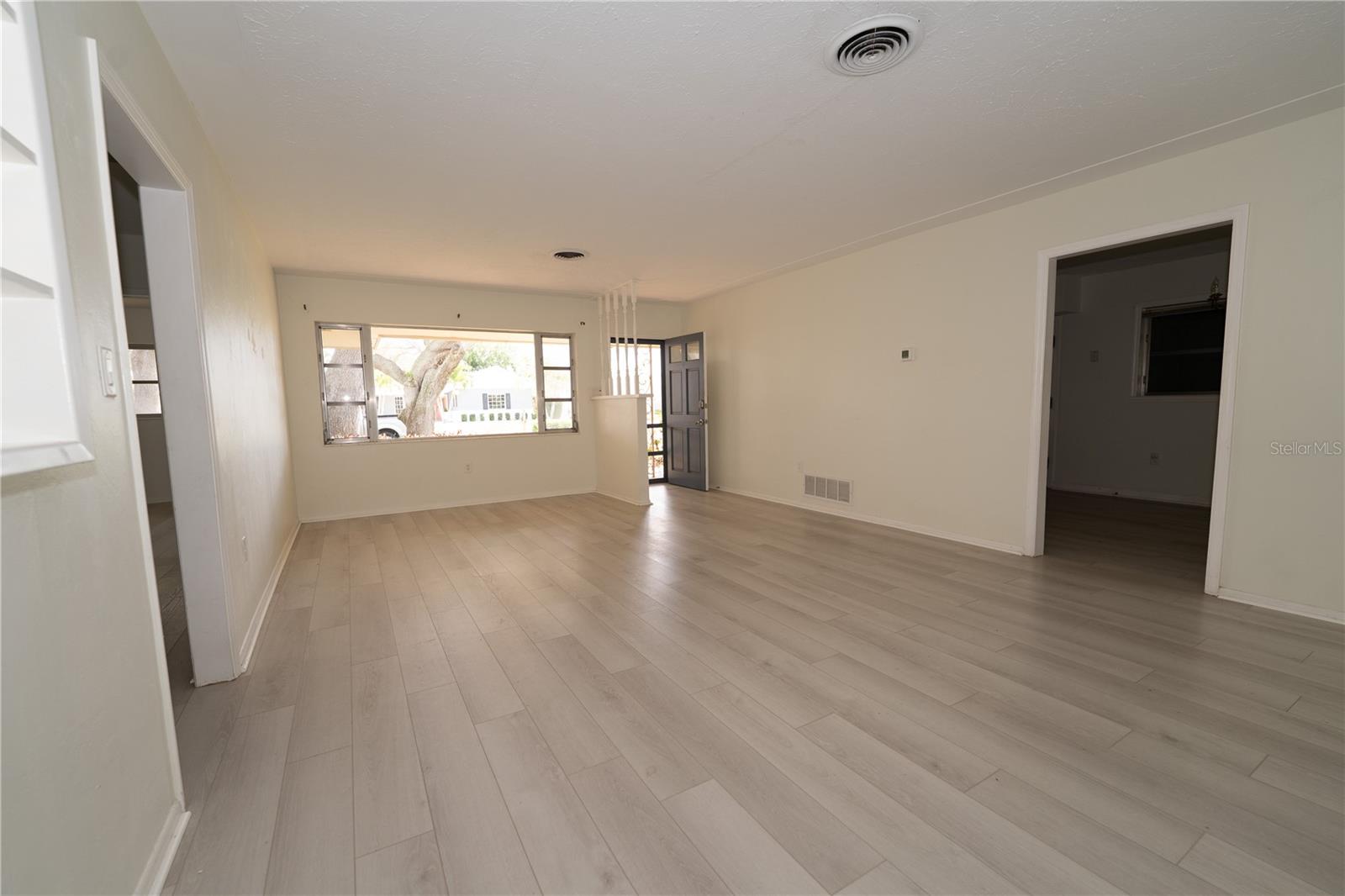 Image 9 of 26 For 1831 Nautilus Drive