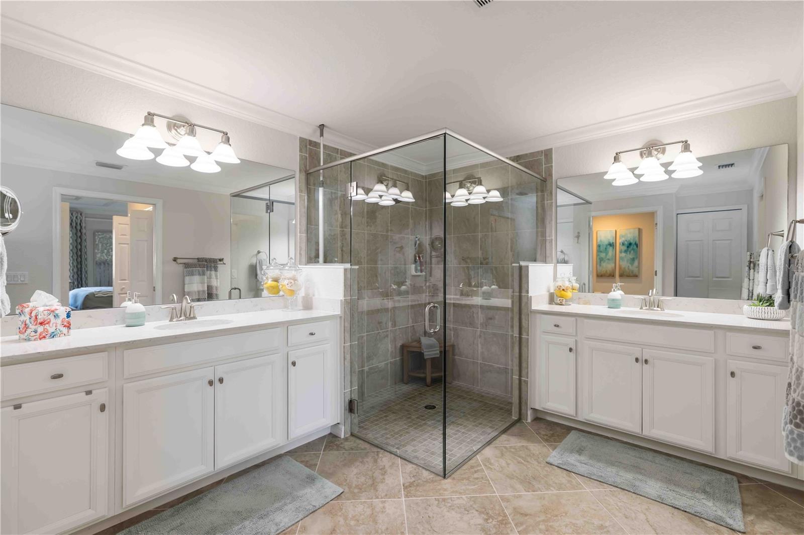 Image 21 of 41 For 12590 Ghiberti Circle 102