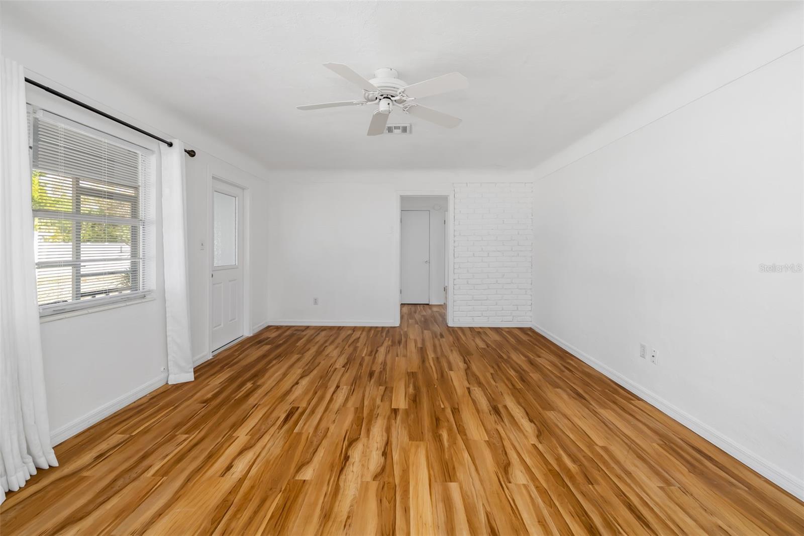 Image 7 of 36 For 2208 Shawnee Street