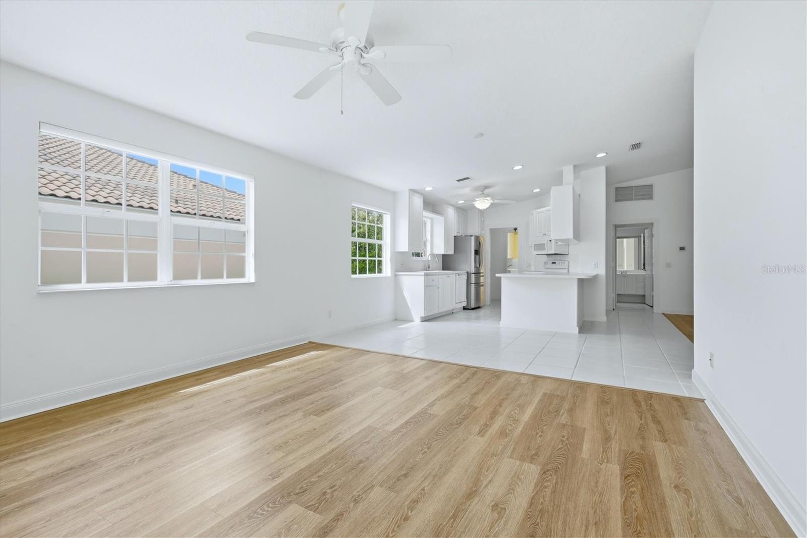 Image 22 of 48 For 7559 Quinto Drive