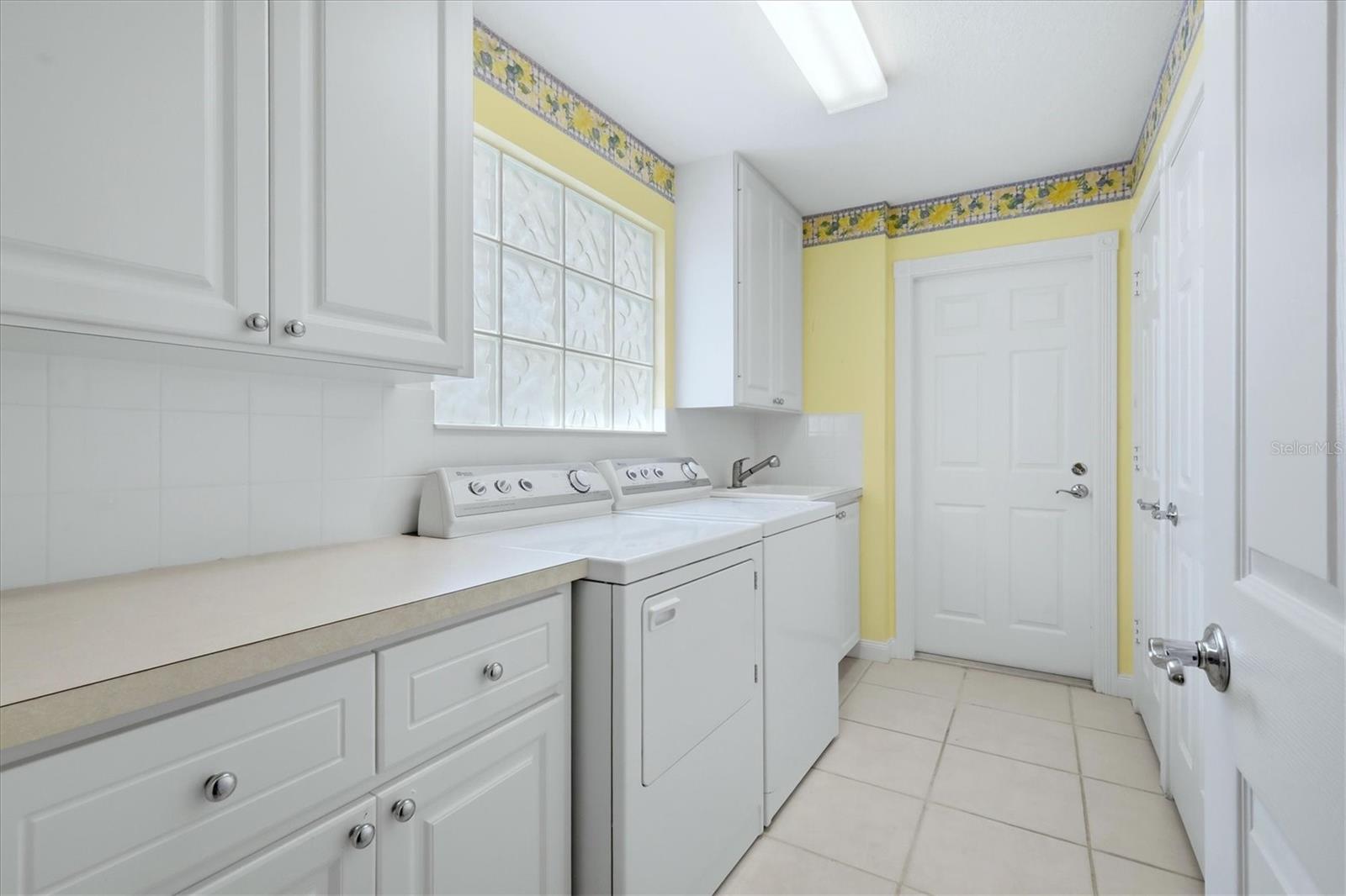 Image 33 of 48 For 7559 Quinto Drive