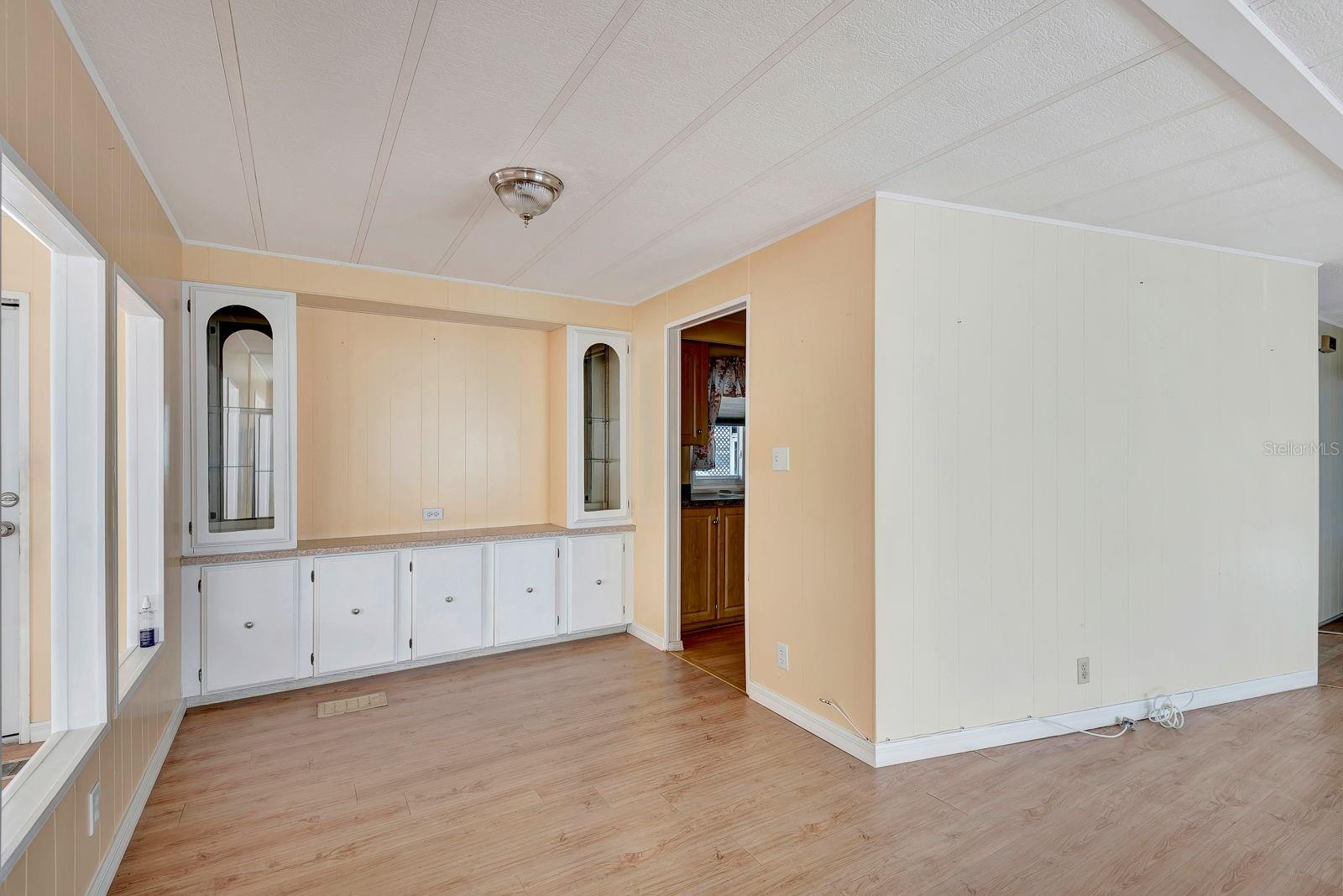 Image 8 of 22 For 808 53rd Avenue E 246