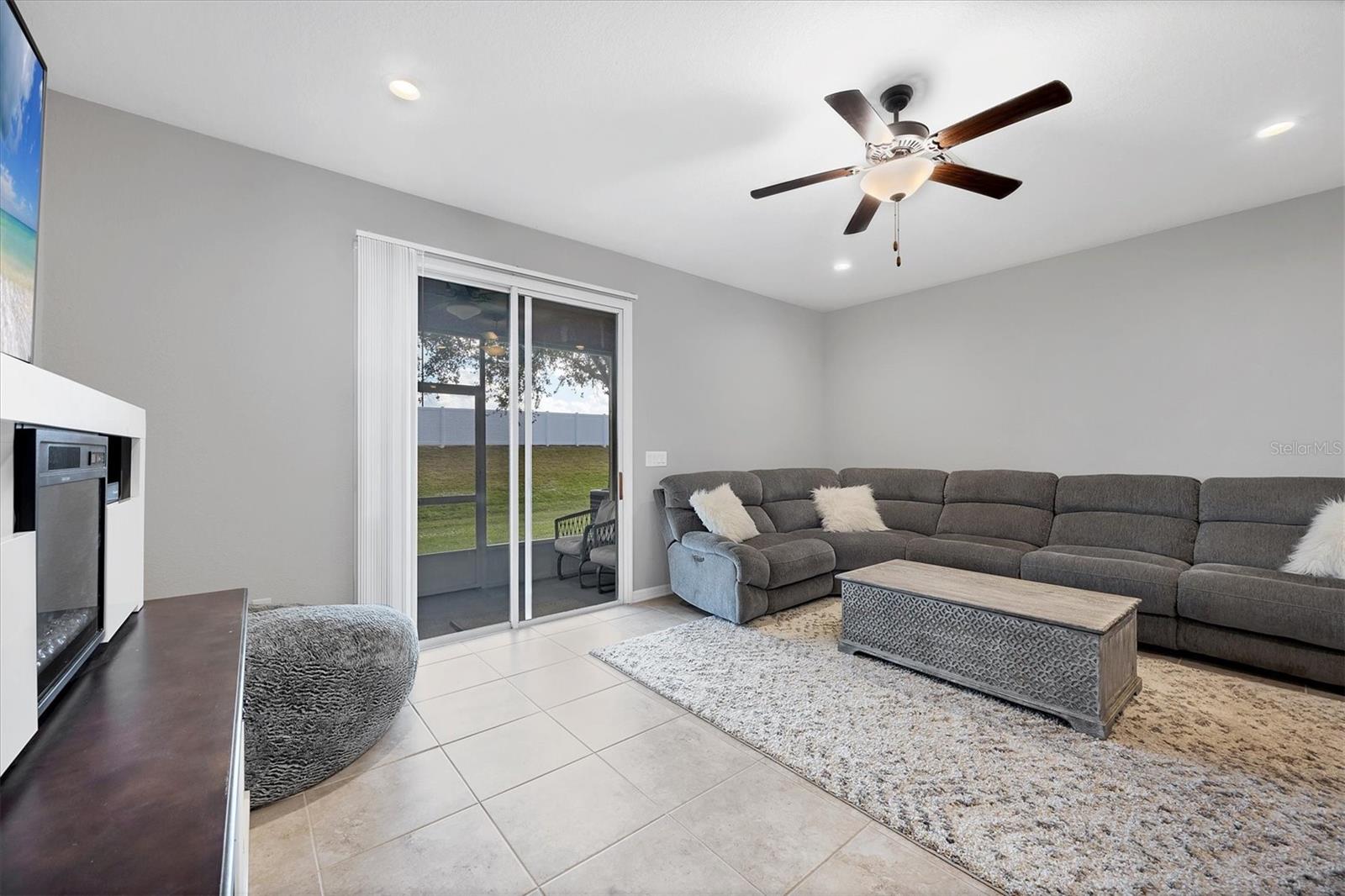 Image 4 of 25 For 1314 Grantham Drive