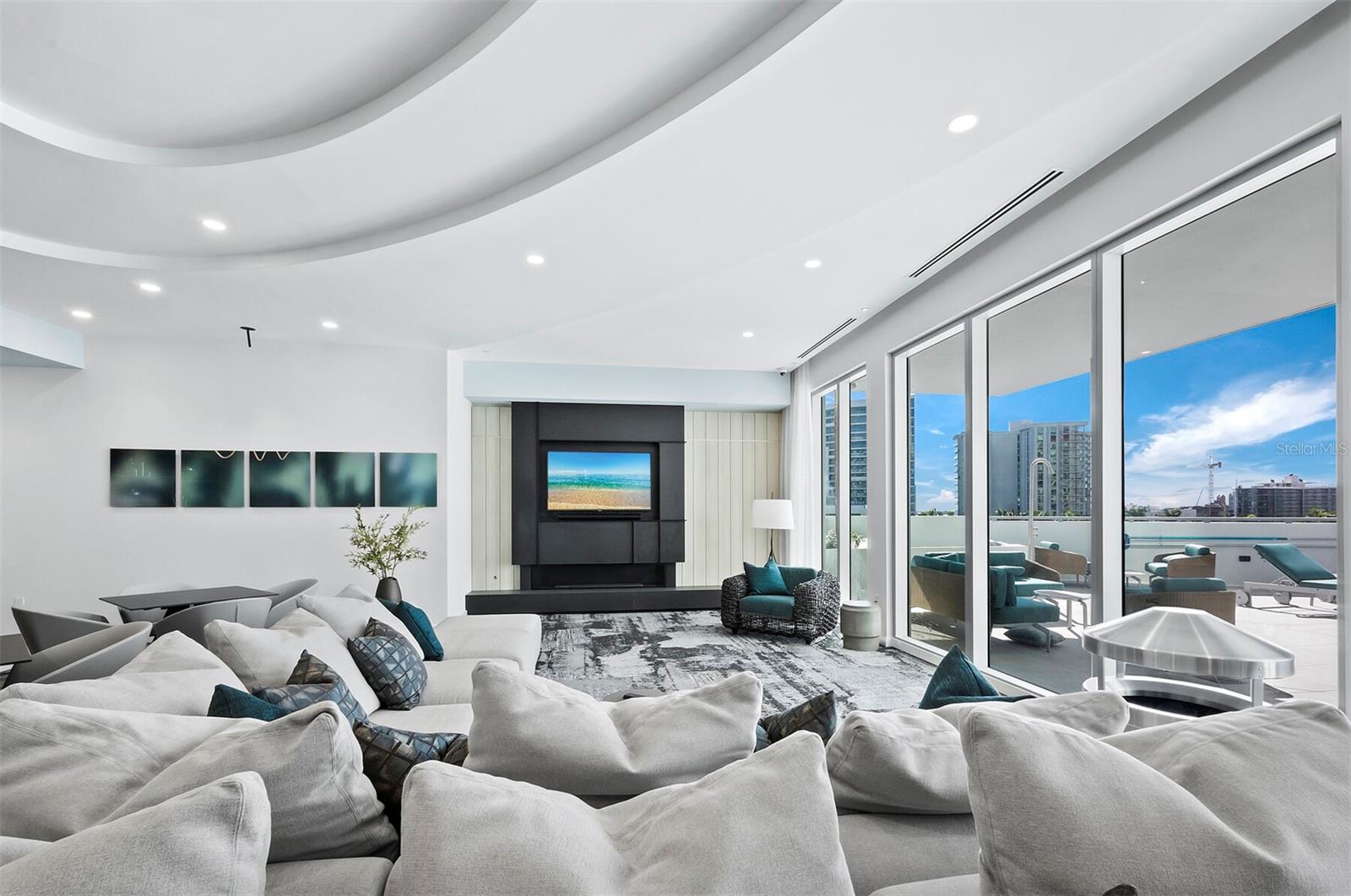 Image 27 of 45 For 301 Quay Commons 1409