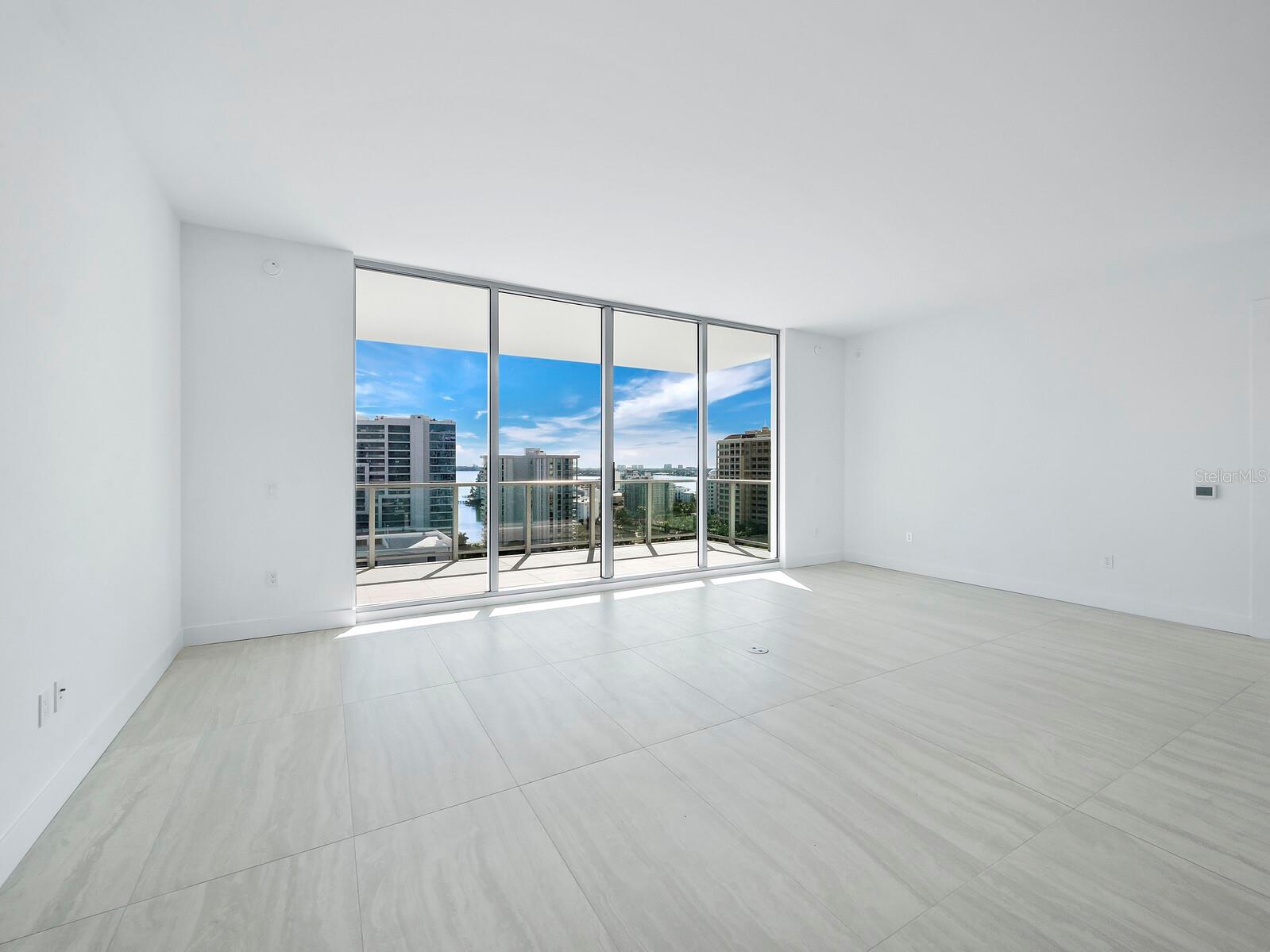 Image 4 of 45 For 301 Quay Commons 1409