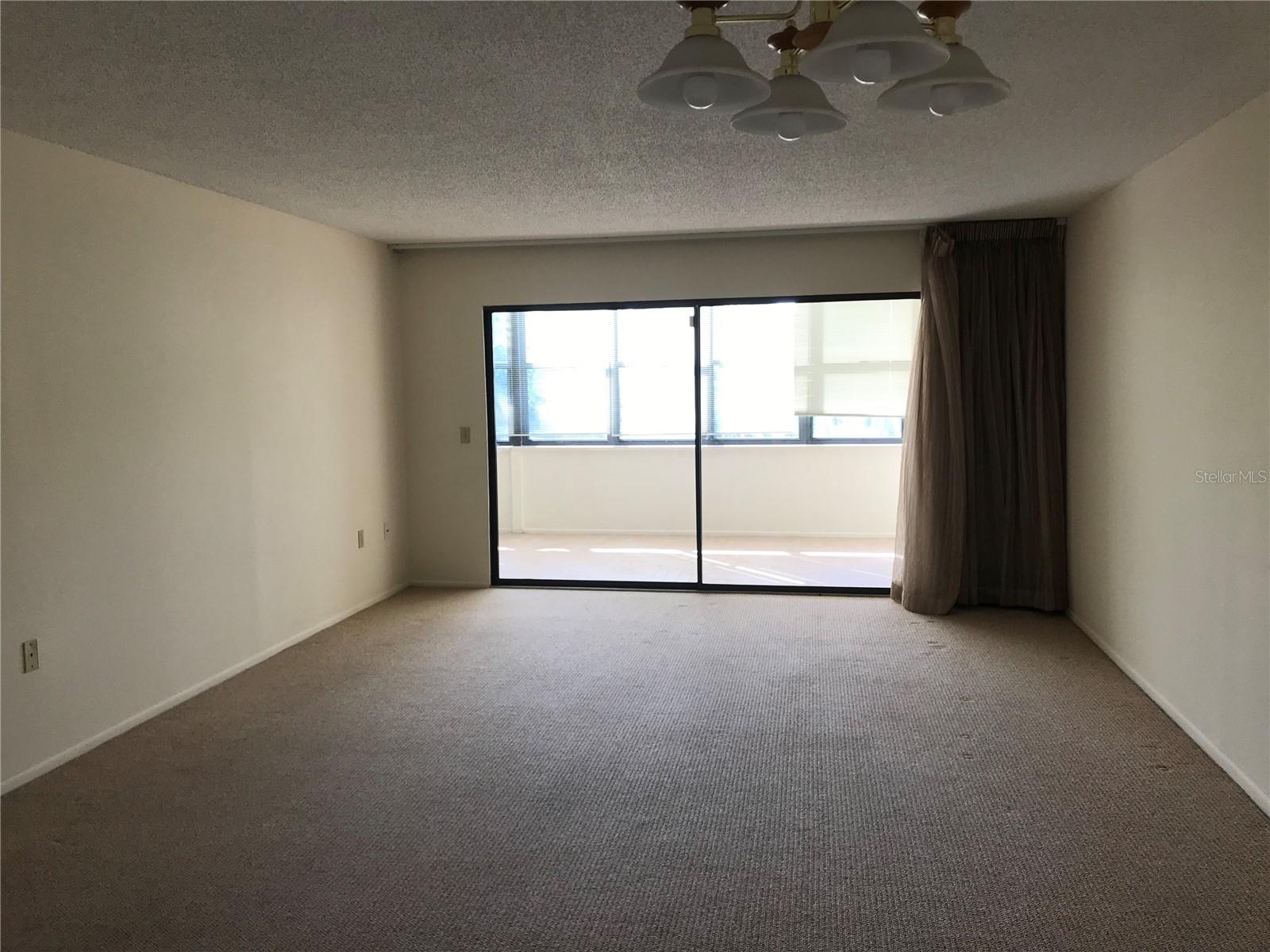 Image 7 of 17 For 452 Palm Tree Drive 452