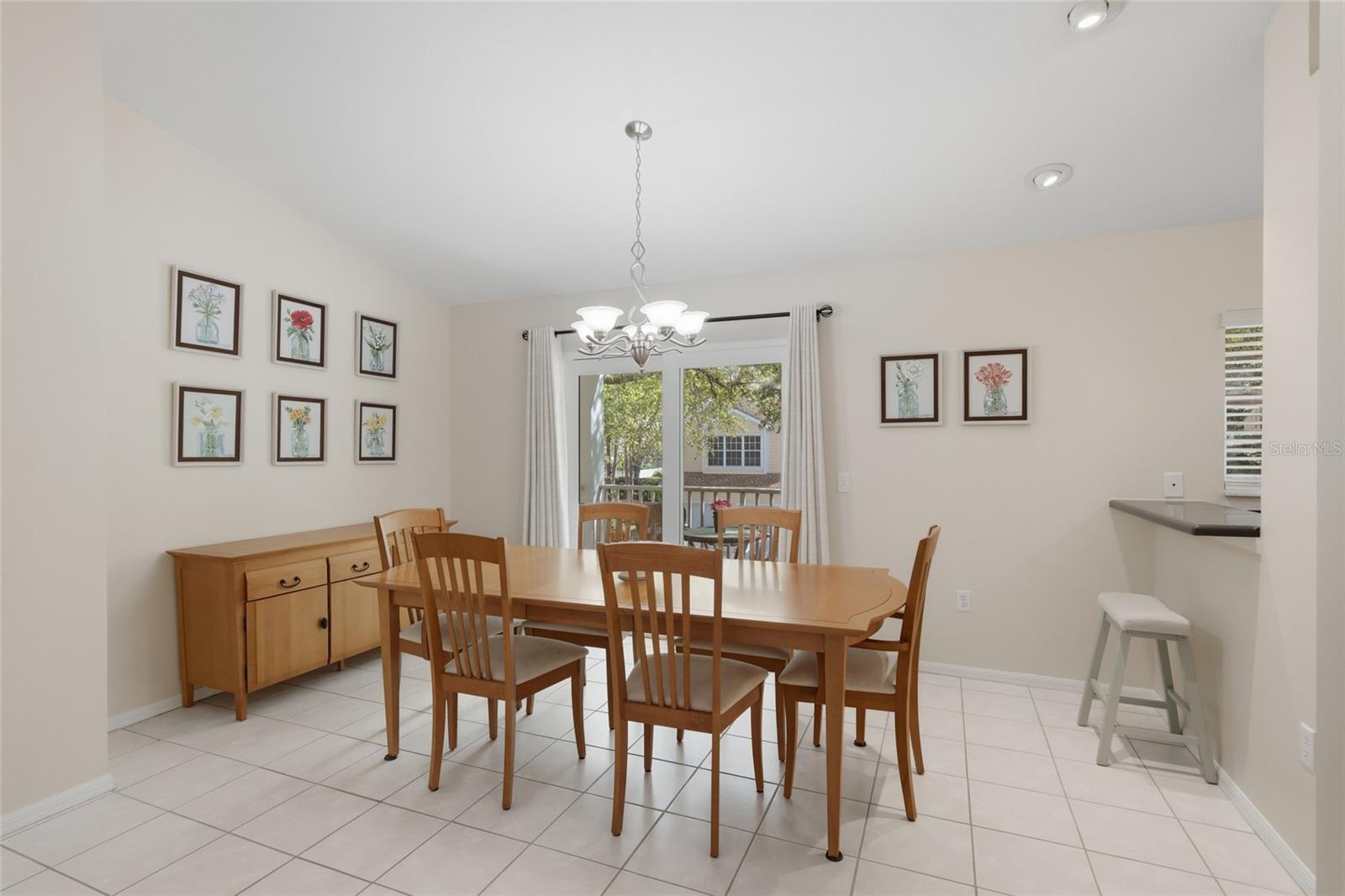 Image 12 of 36 For 6406 Rosefinch Court 204