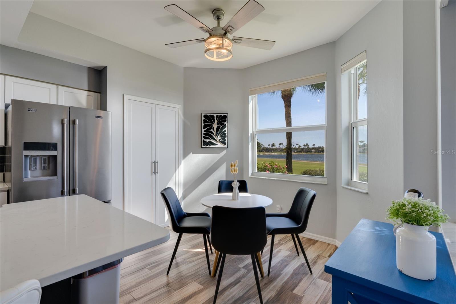 Image 10 of 23 For 8096 Queen Palm Lane 217