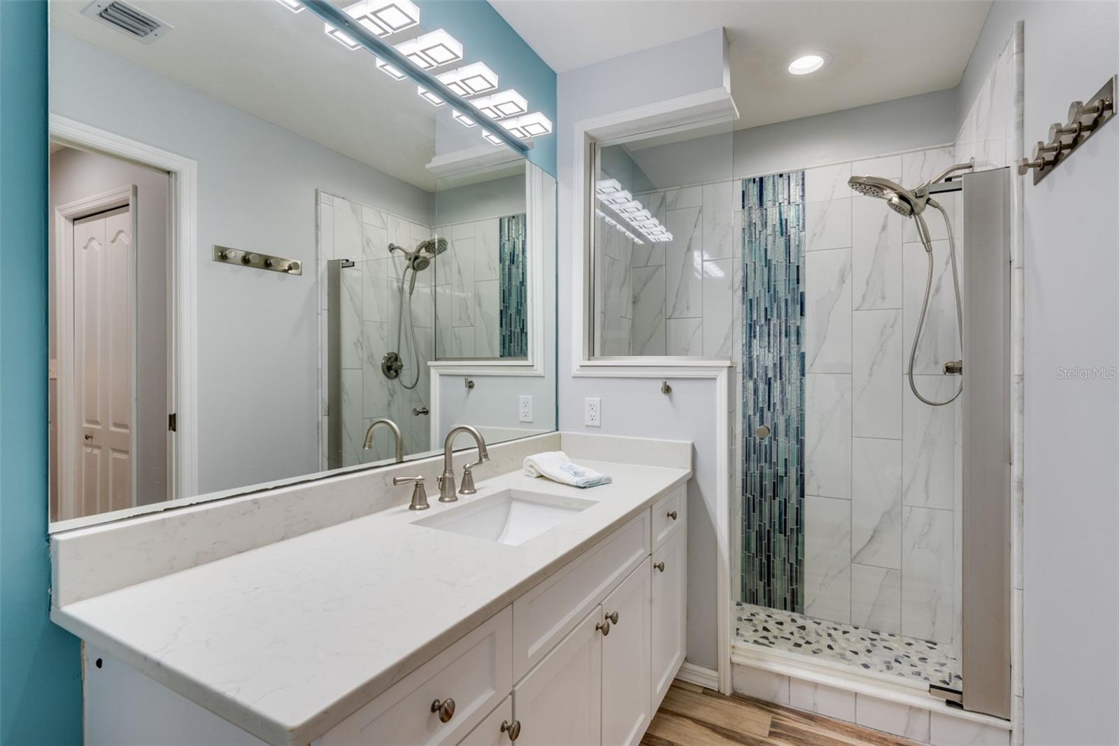 Image 16 of 23 For 8096 Queen Palm Lane 217