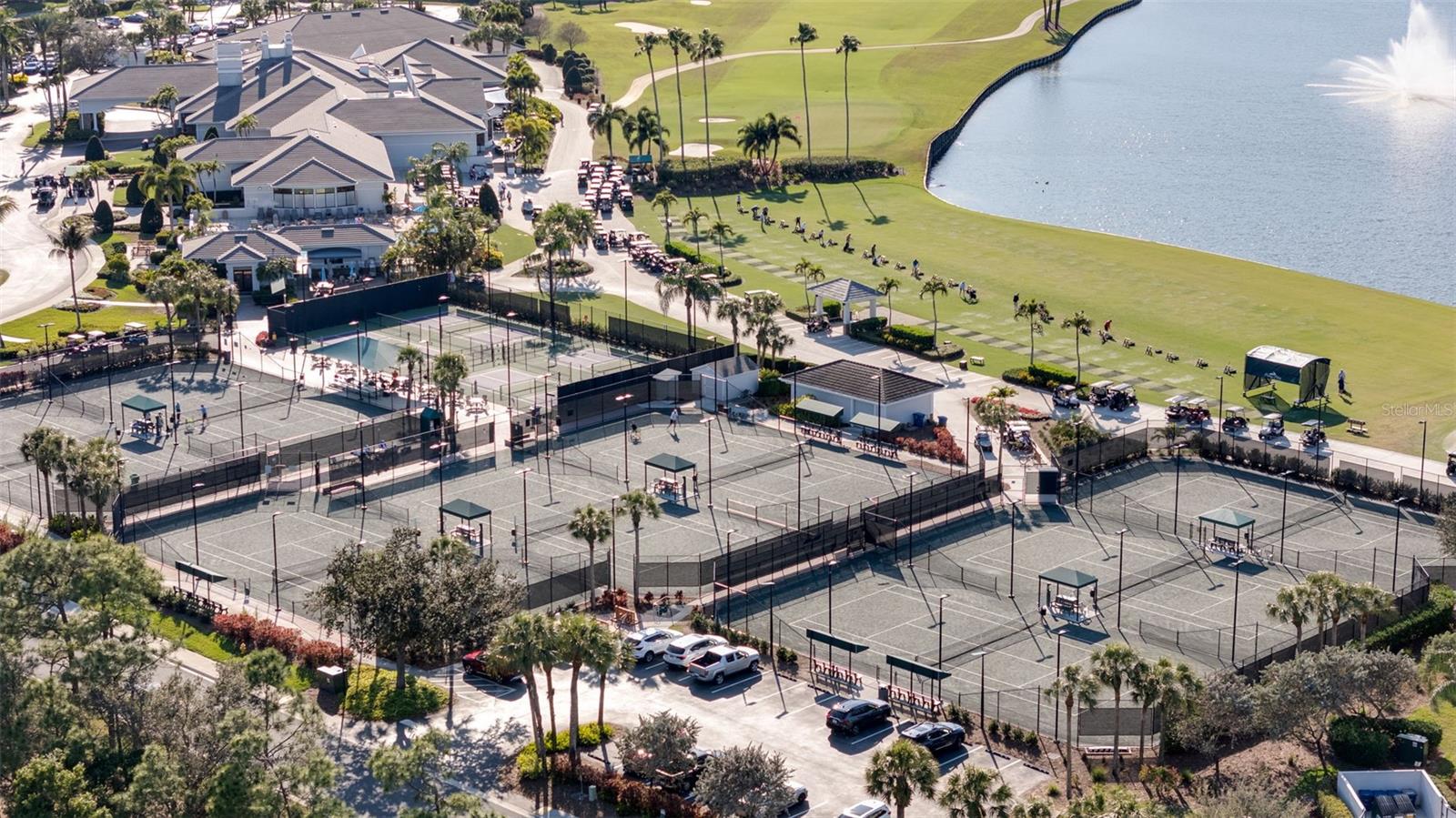 Image 20 of 23 For 8096 Queen Palm Lane 217