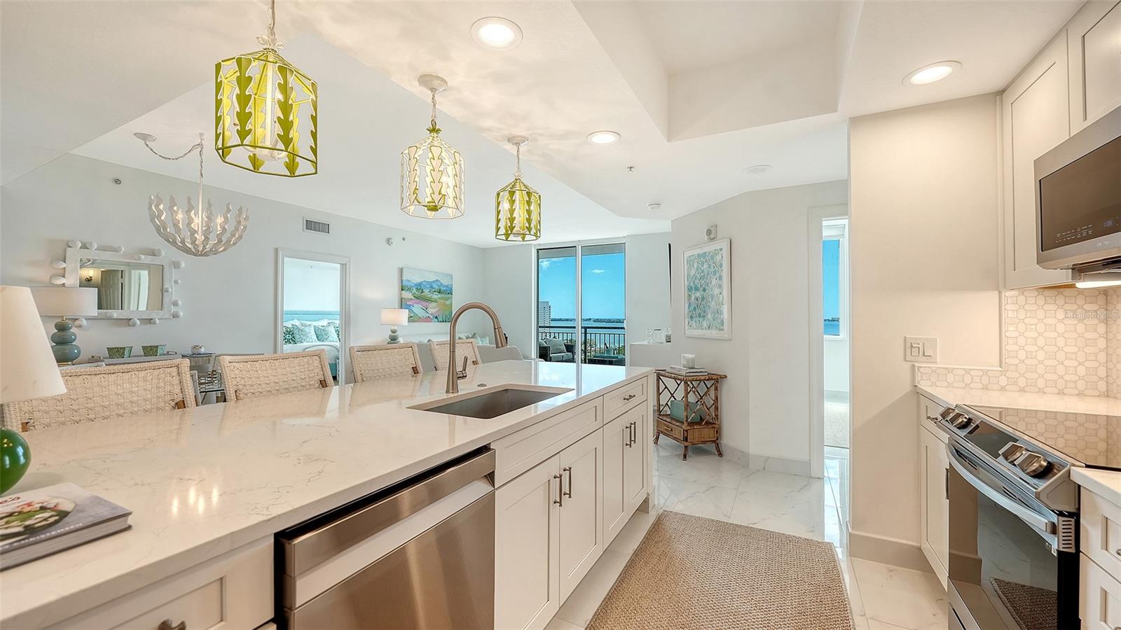 Image 17 of 69 For 800 Tamiami Trail 1111