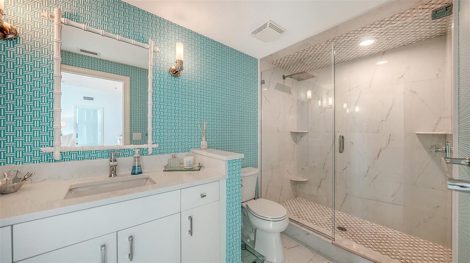 Image 32 of 69 For 800 Tamiami Trail 1111