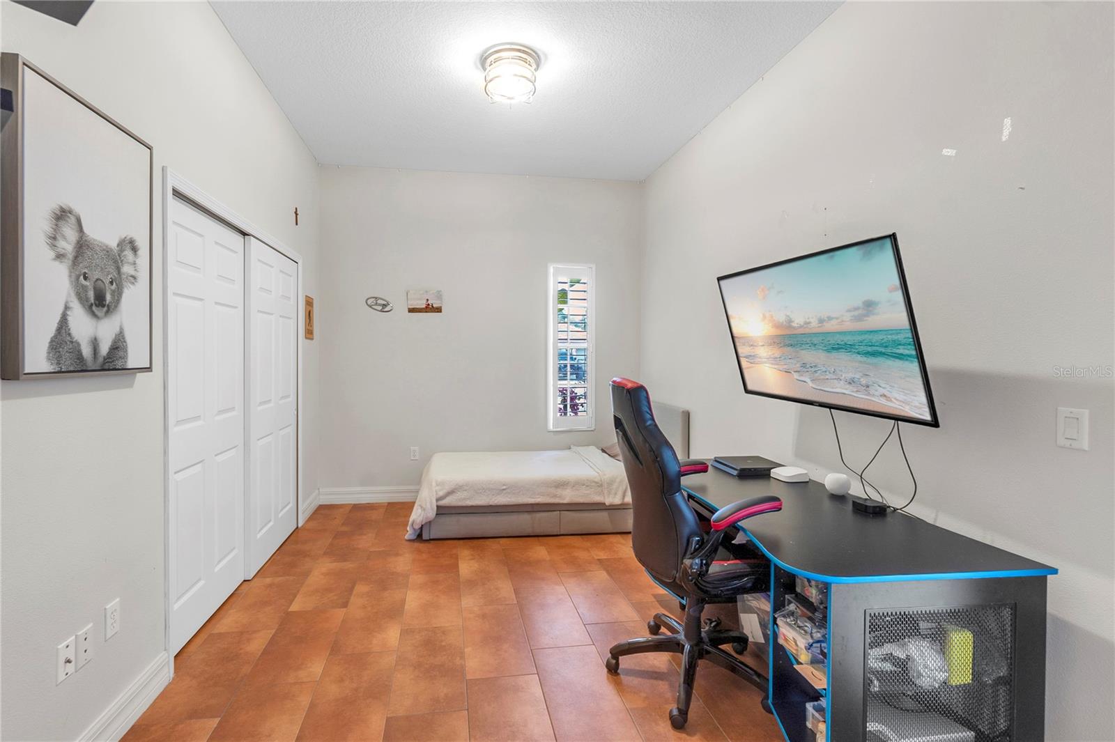 Image 14 of 34 For 408 Park Trace Boulevard