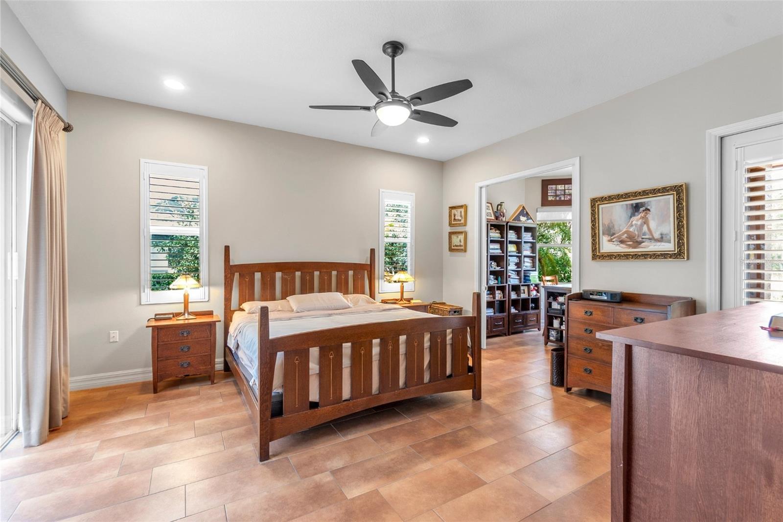 Image 16 of 34 For 408 Park Trace Boulevard