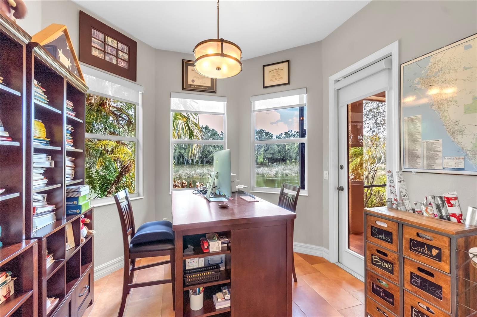 Image 18 of 34 For 408 Park Trace Boulevard