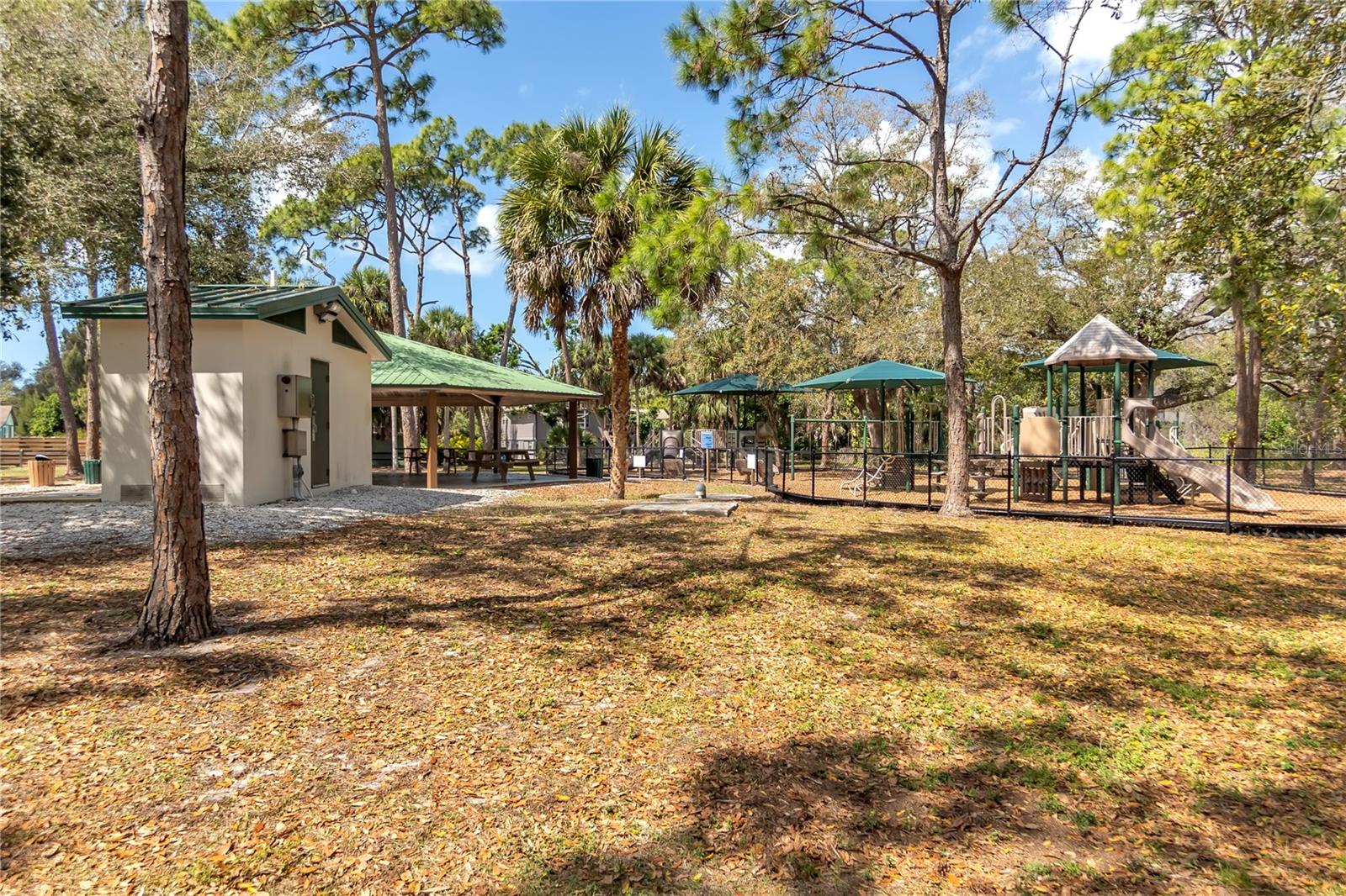 Image 30 of 34 For 408 Park Trace Boulevard