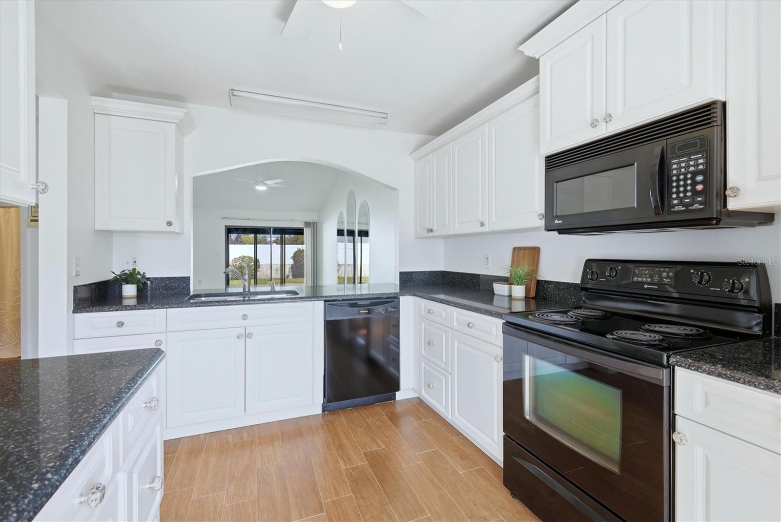 Image 12 of 42 For 2721 60th Avenue Drive W B