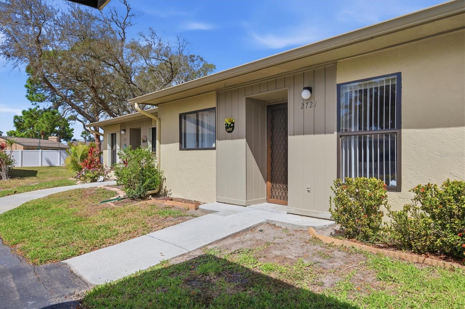 Image 2 of 42 For 2721 60th Avenue Drive W B