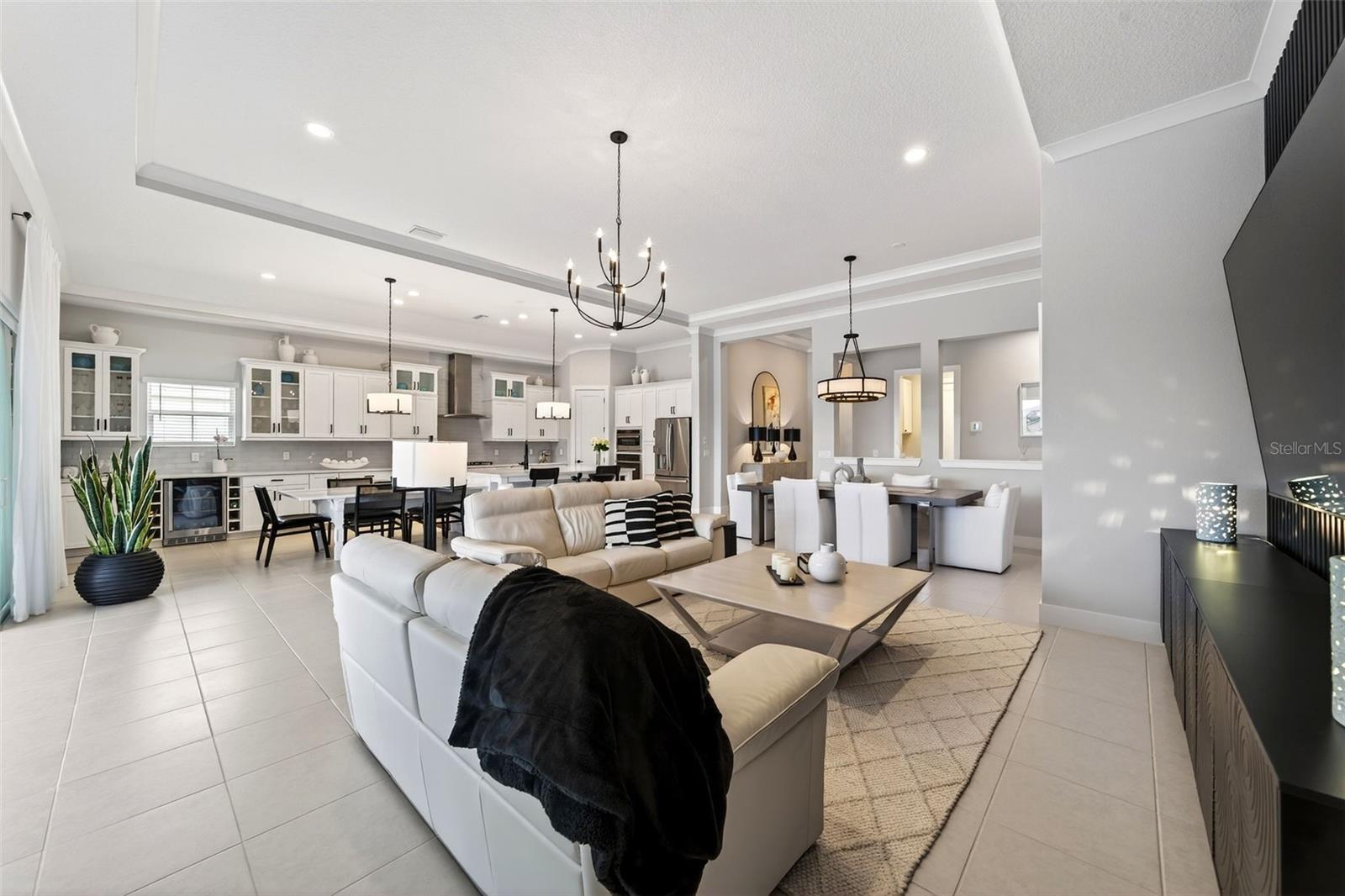 Listing photo id 12 for 11615 Gleaming Terrace