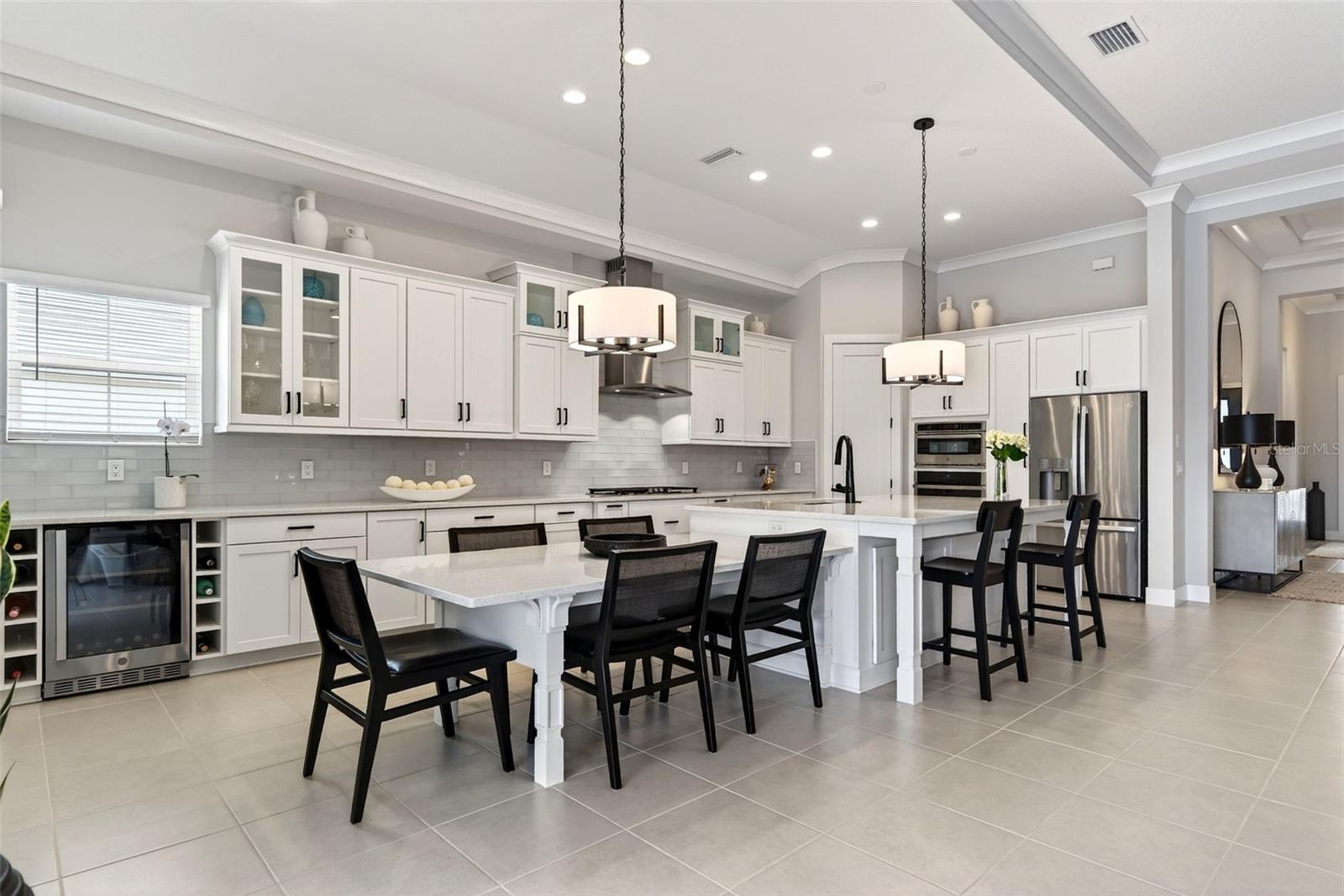 Listing photo id 14 for 11615 Gleaming Terrace