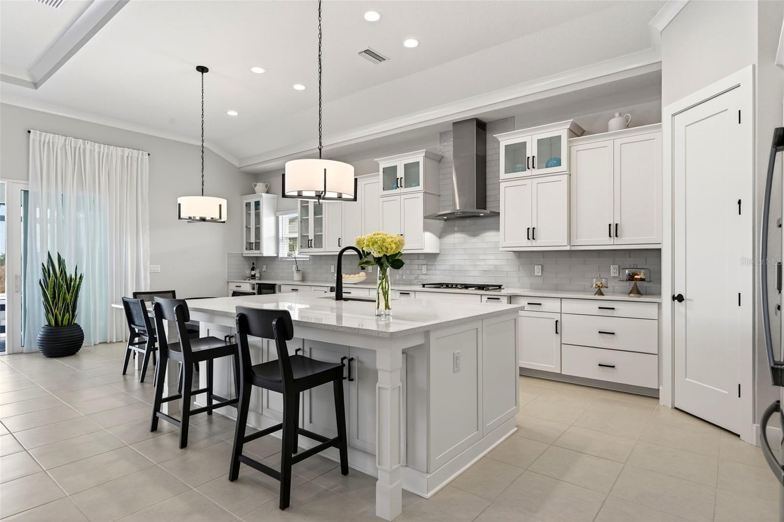 Listing photo id 20 for 11615 Gleaming Terrace