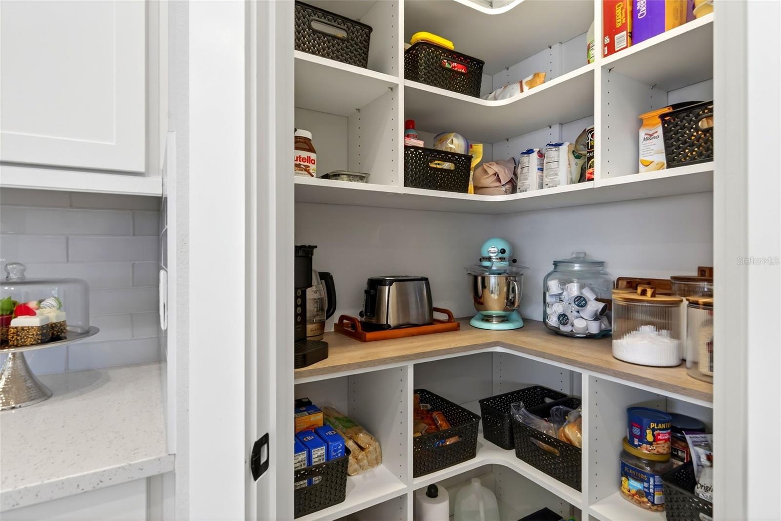 Listing photo id 21 for 11615 Gleaming Terrace