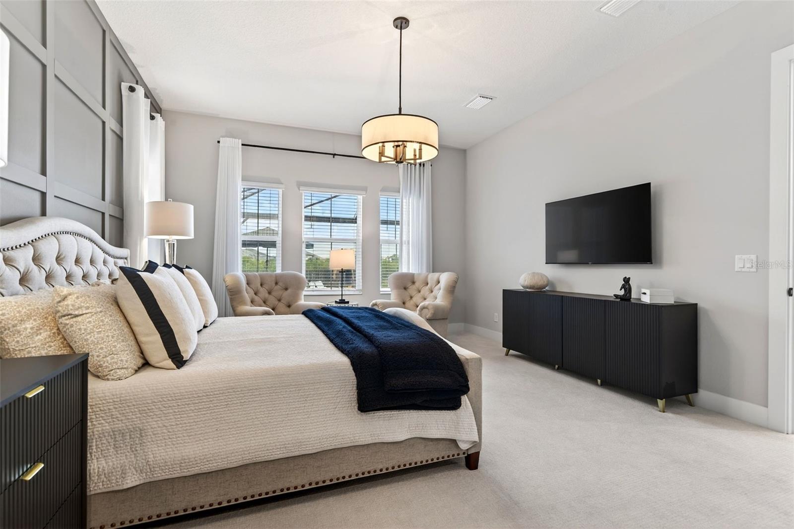 Listing photo id 25 for 11615 Gleaming Terrace