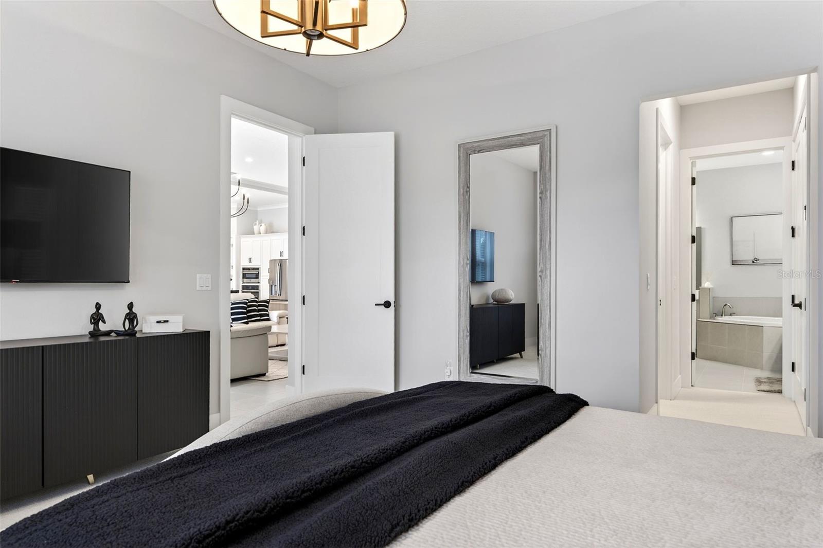 Listing photo id 26 for 11615 Gleaming Terrace