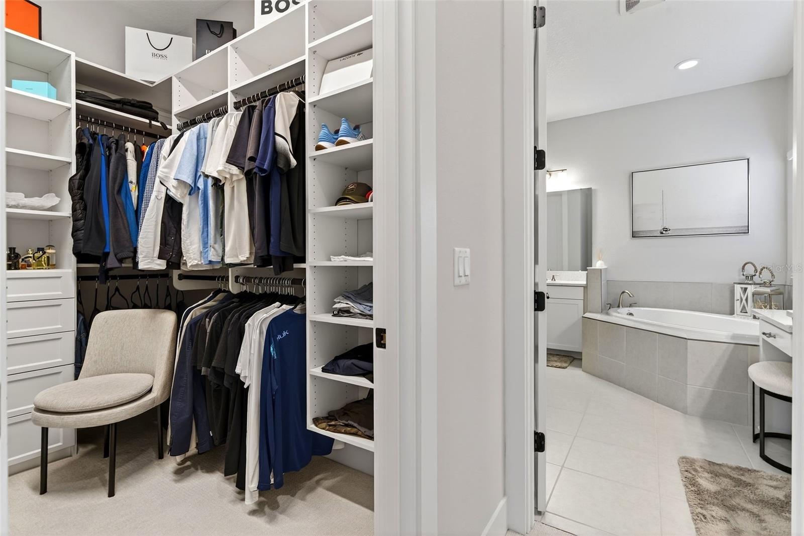 Listing photo id 27 for 11615 Gleaming Terrace