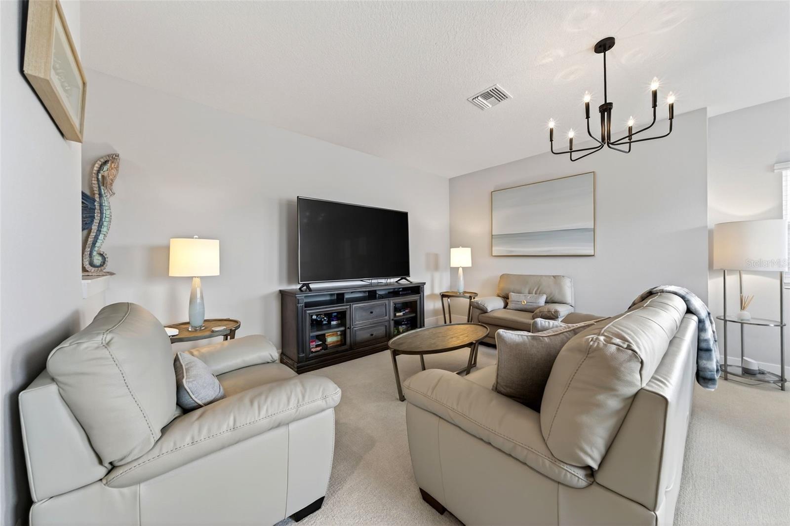 Listing photo id 39 for 11615 Gleaming Terrace