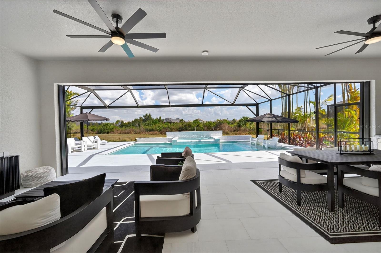 Listing photo id 45 for 11615 Gleaming Terrace