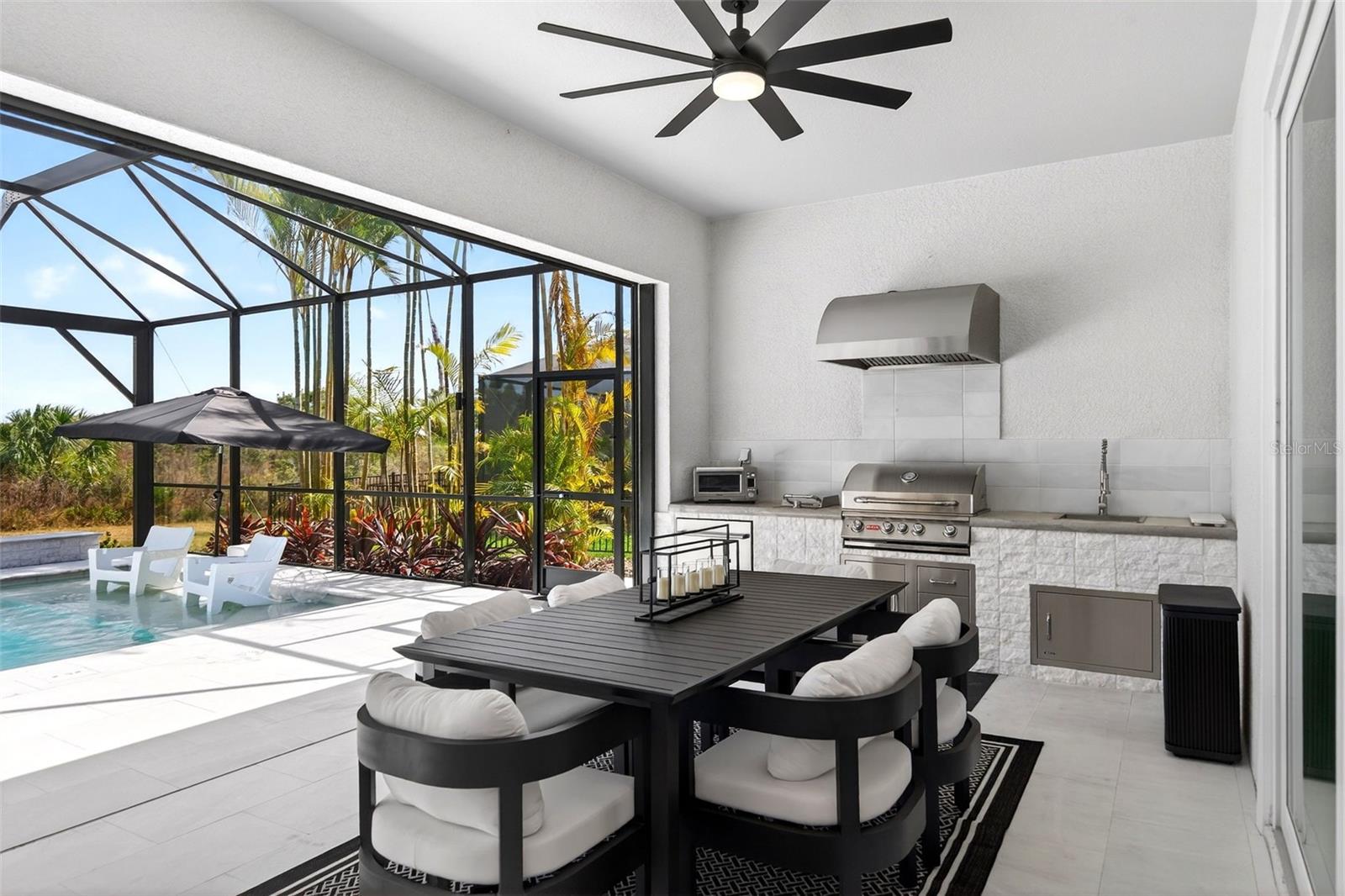 Listing photo id 46 for 11615 Gleaming Terrace