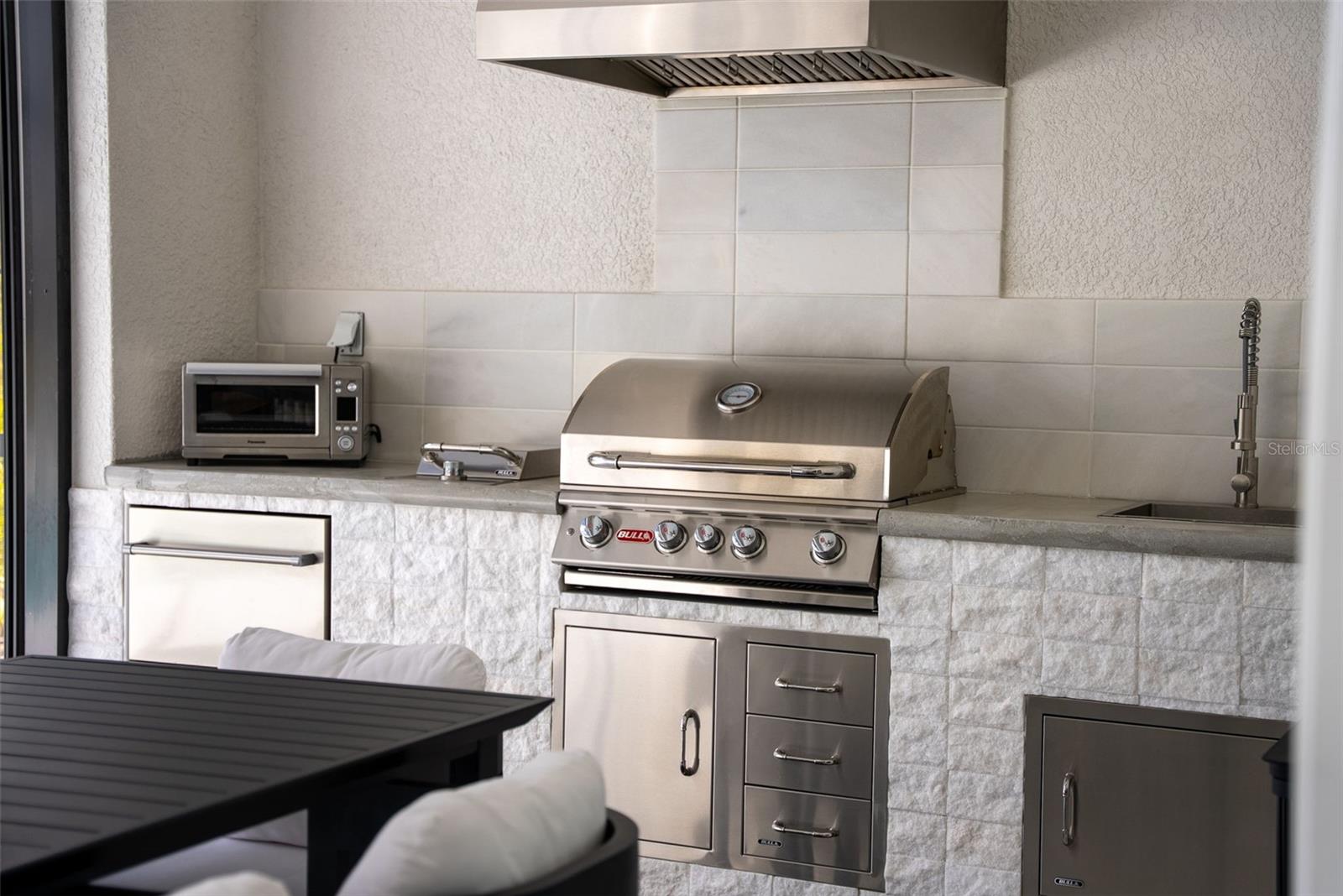 Listing photo id 47 for 11615 Gleaming Terrace