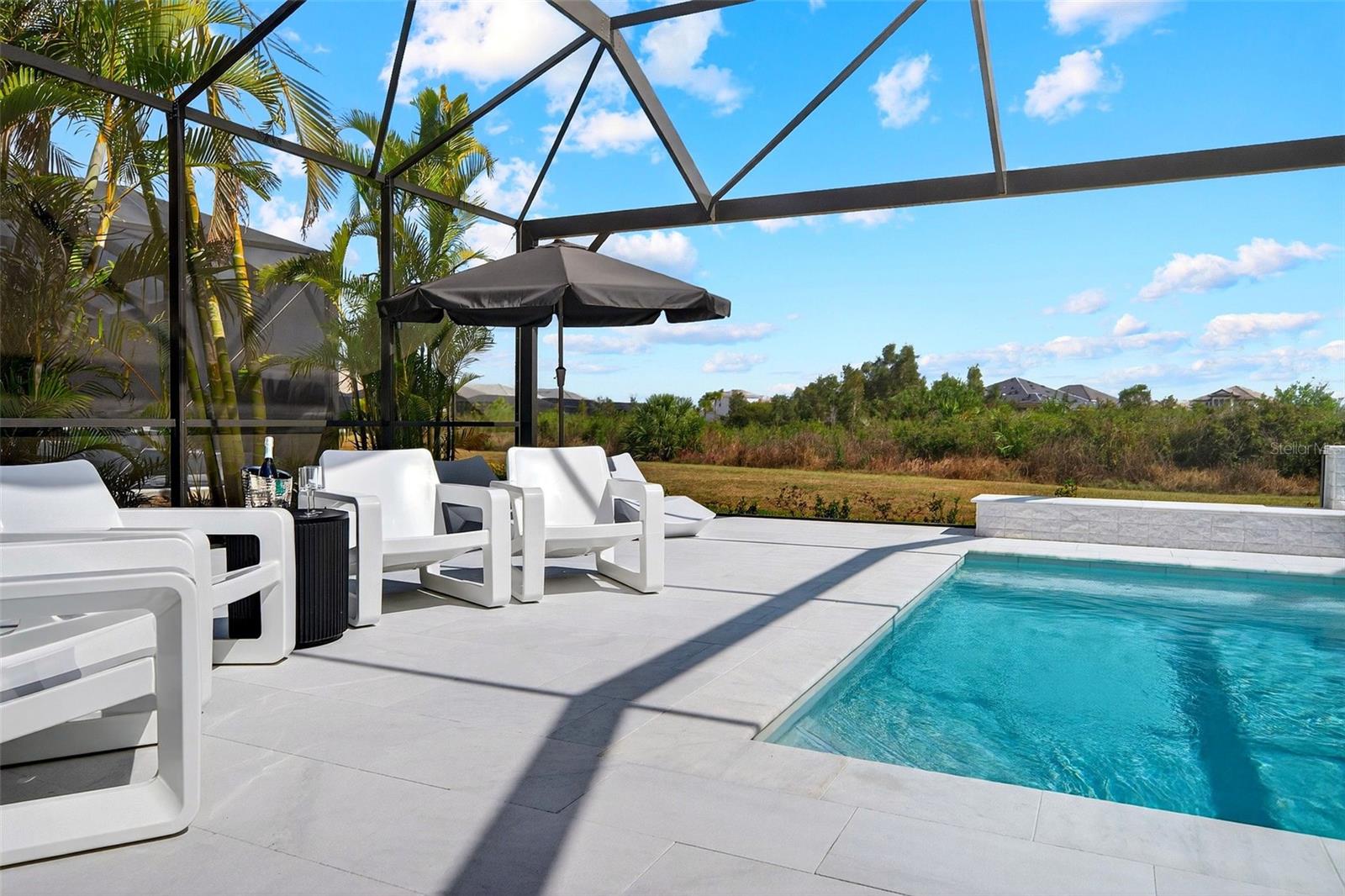 Listing photo id 53 for 11615 Gleaming Terrace