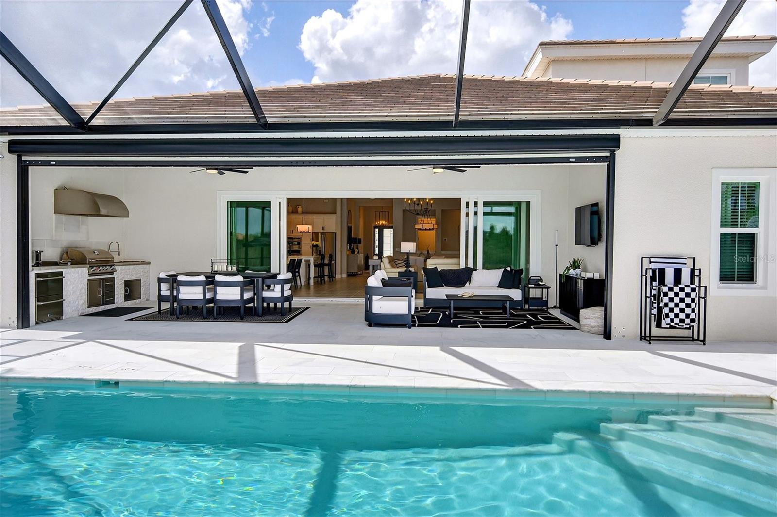 Listing photo id 57 for 11615 Gleaming Terrace